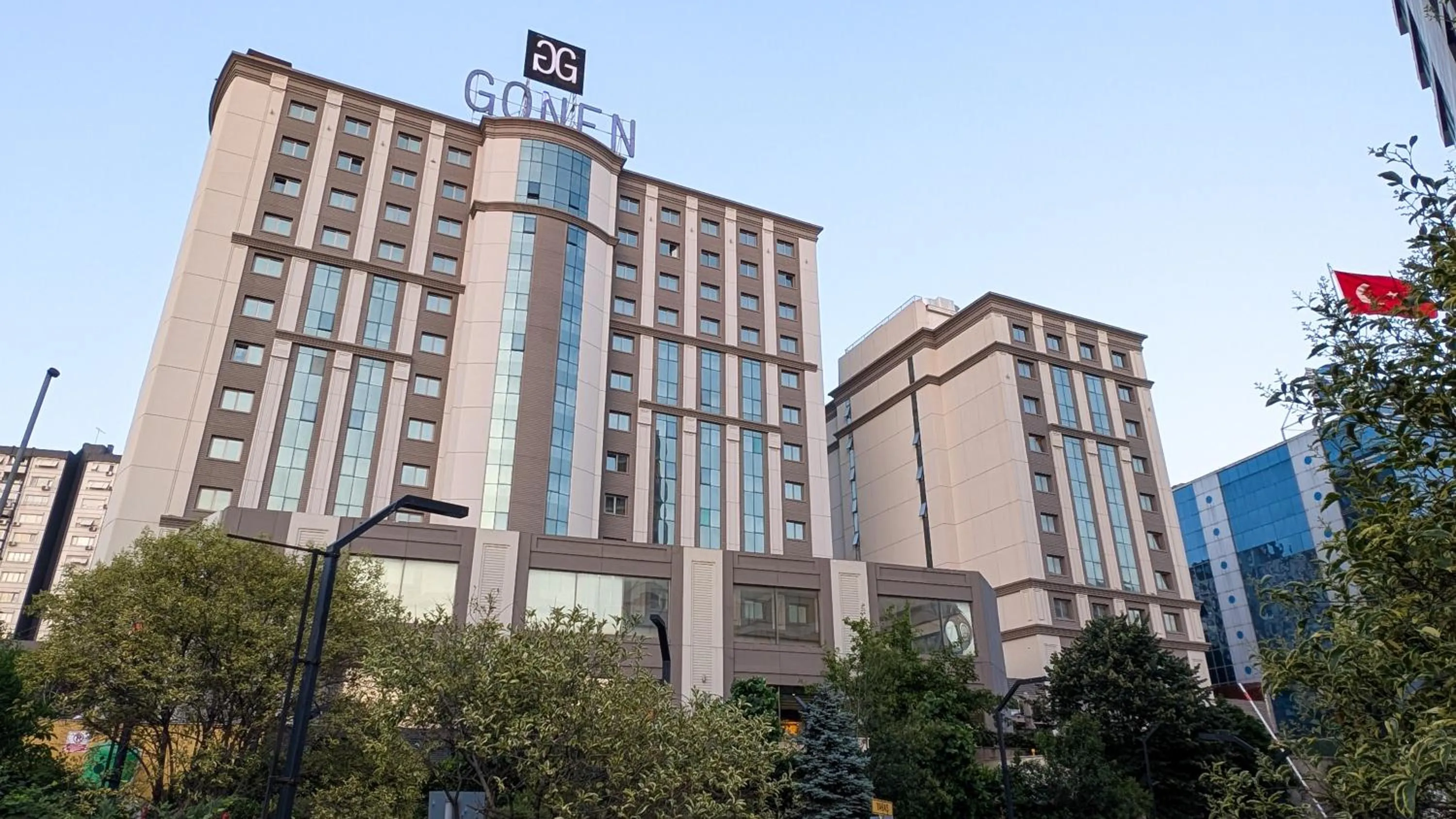 Property building in Istanbul Gonen Hotel