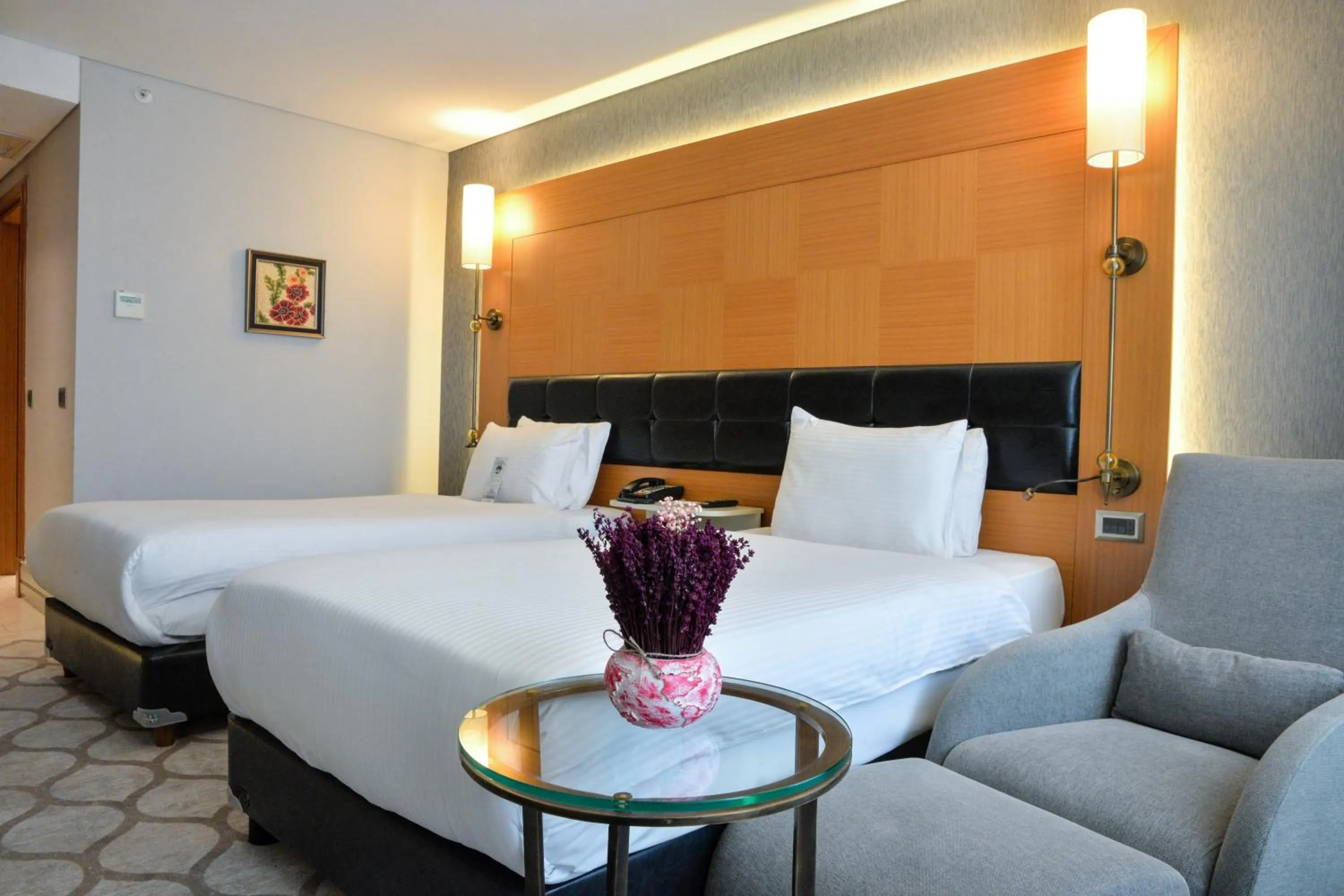 Bed in Istanbul Gonen Hotel