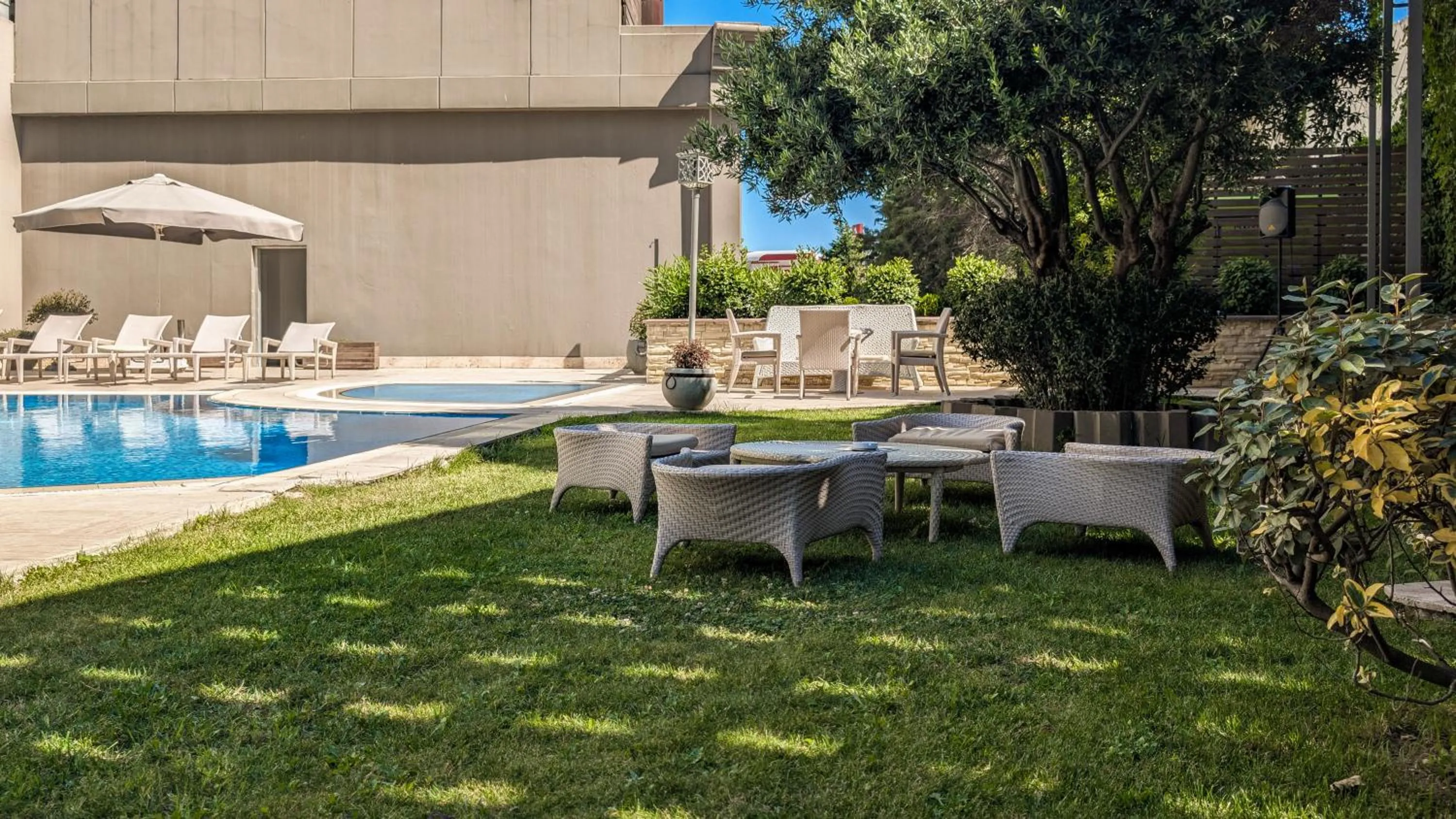 Garden in Istanbul Gonen Hotel