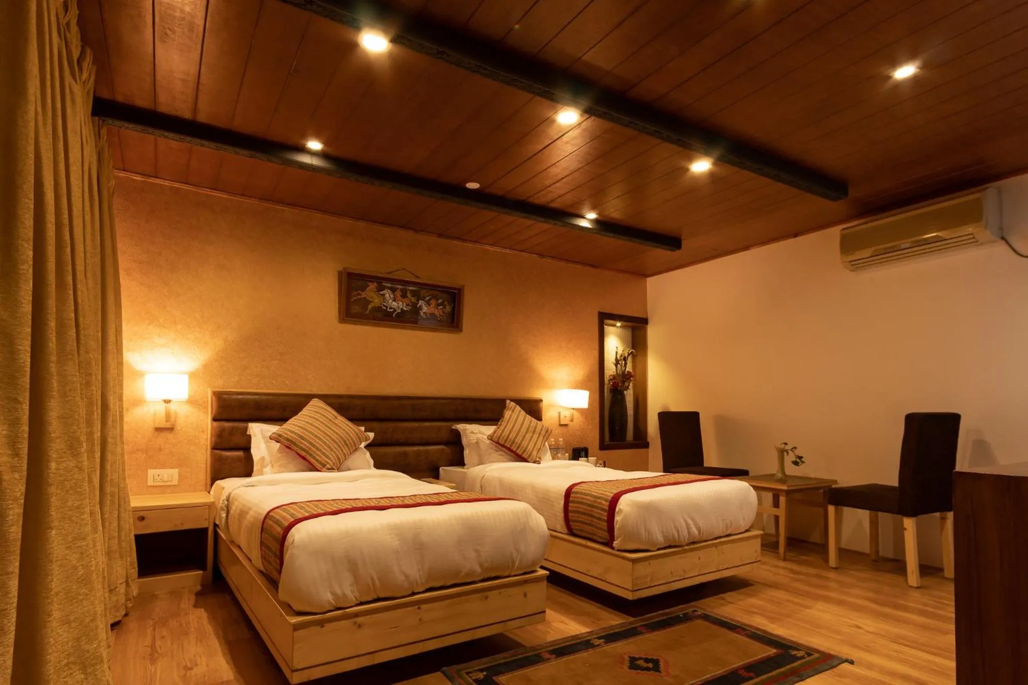 Bedroom, Bed in Fresco Retreat