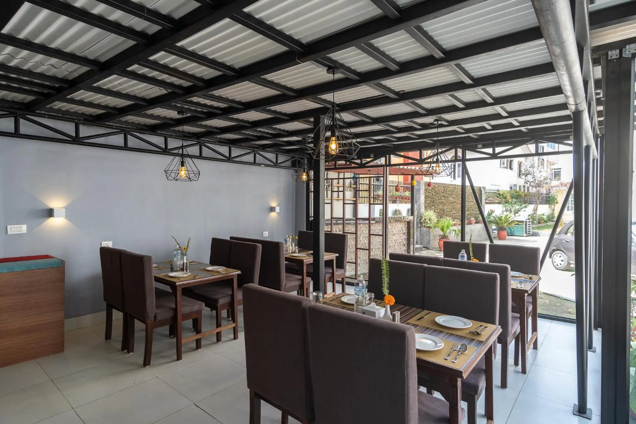 Restaurant/places to eat in Fresco Retreat