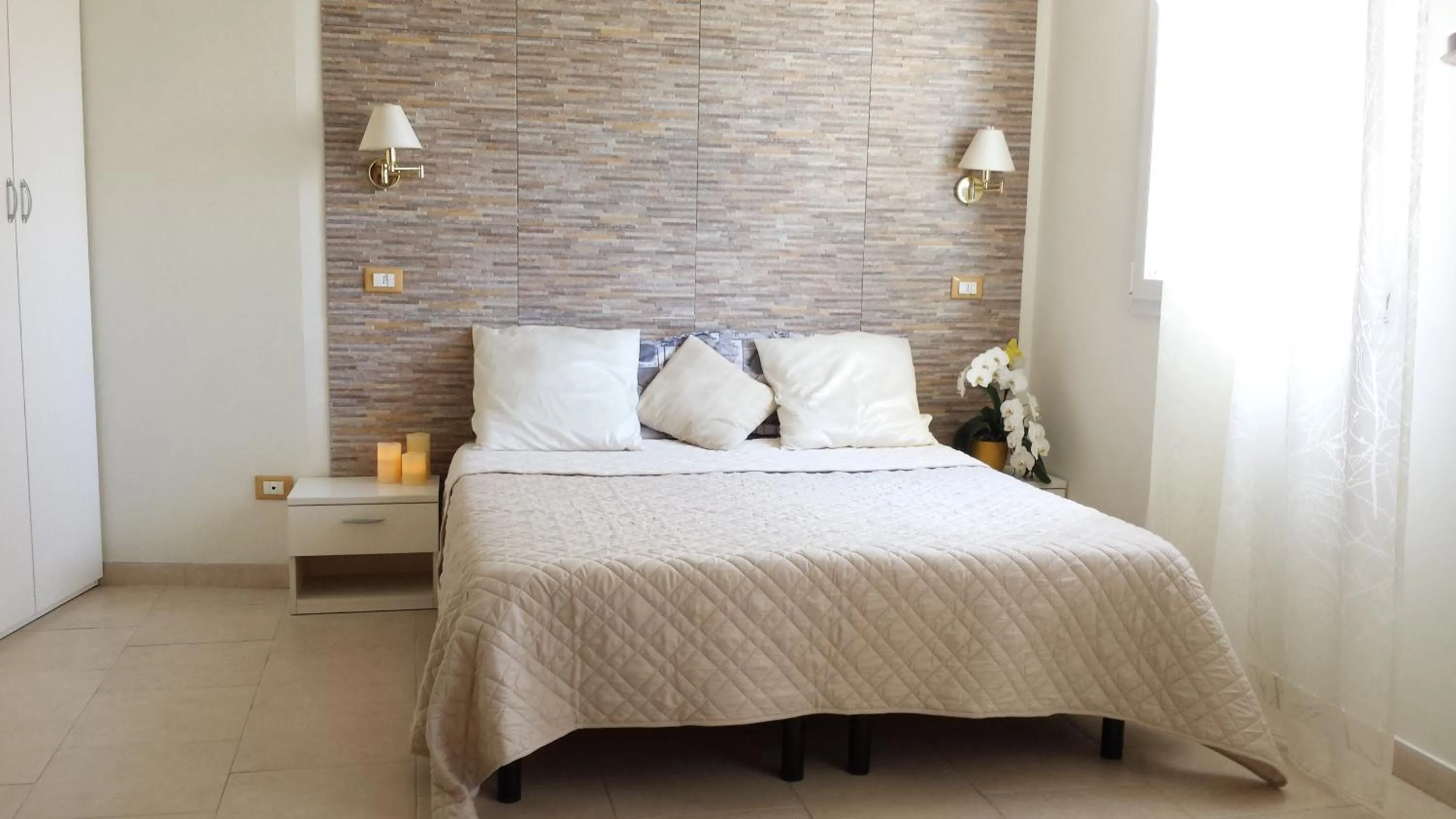Day, Bed in Residence La Villetta