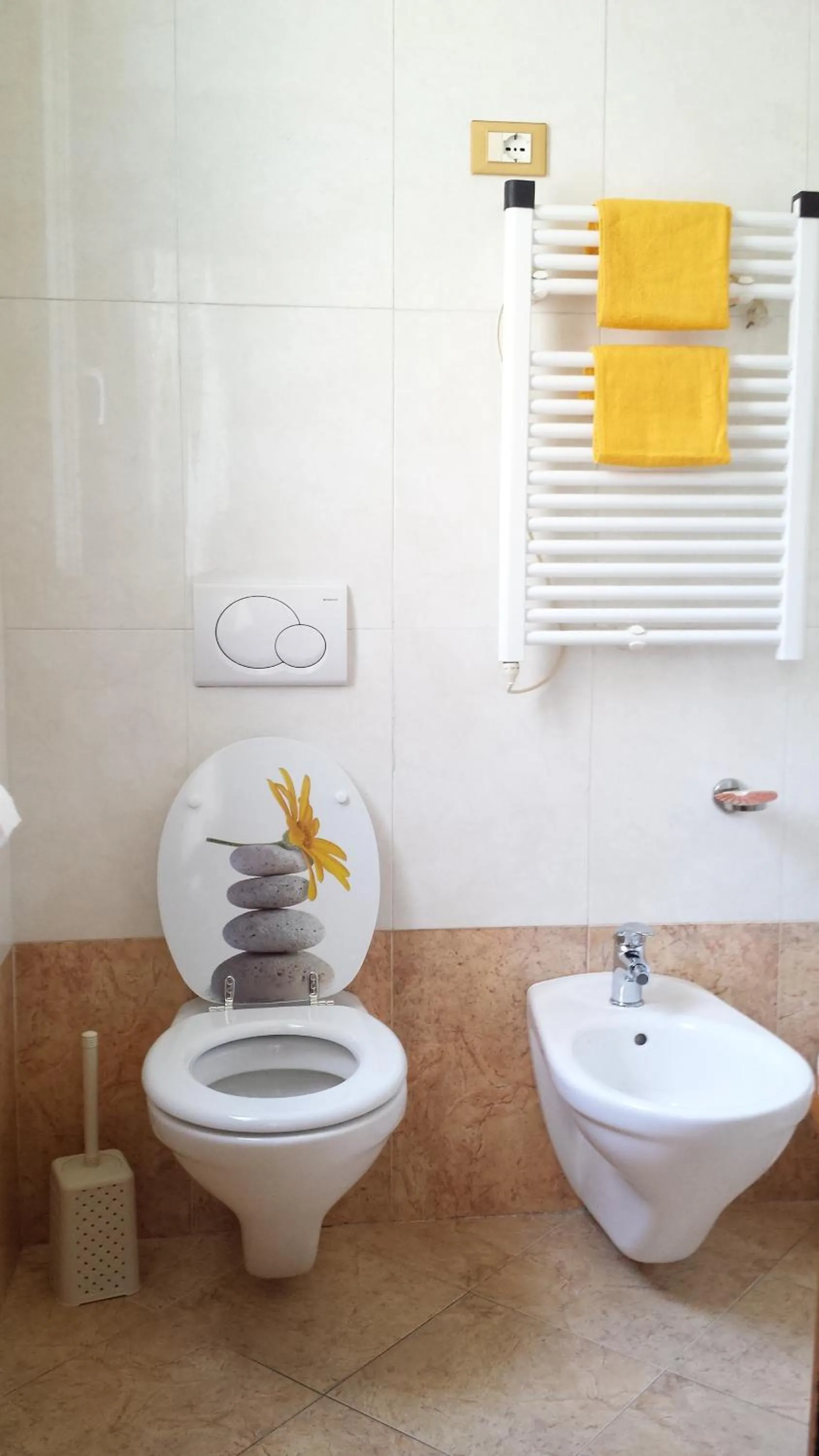 Toilet in Residence La Villetta