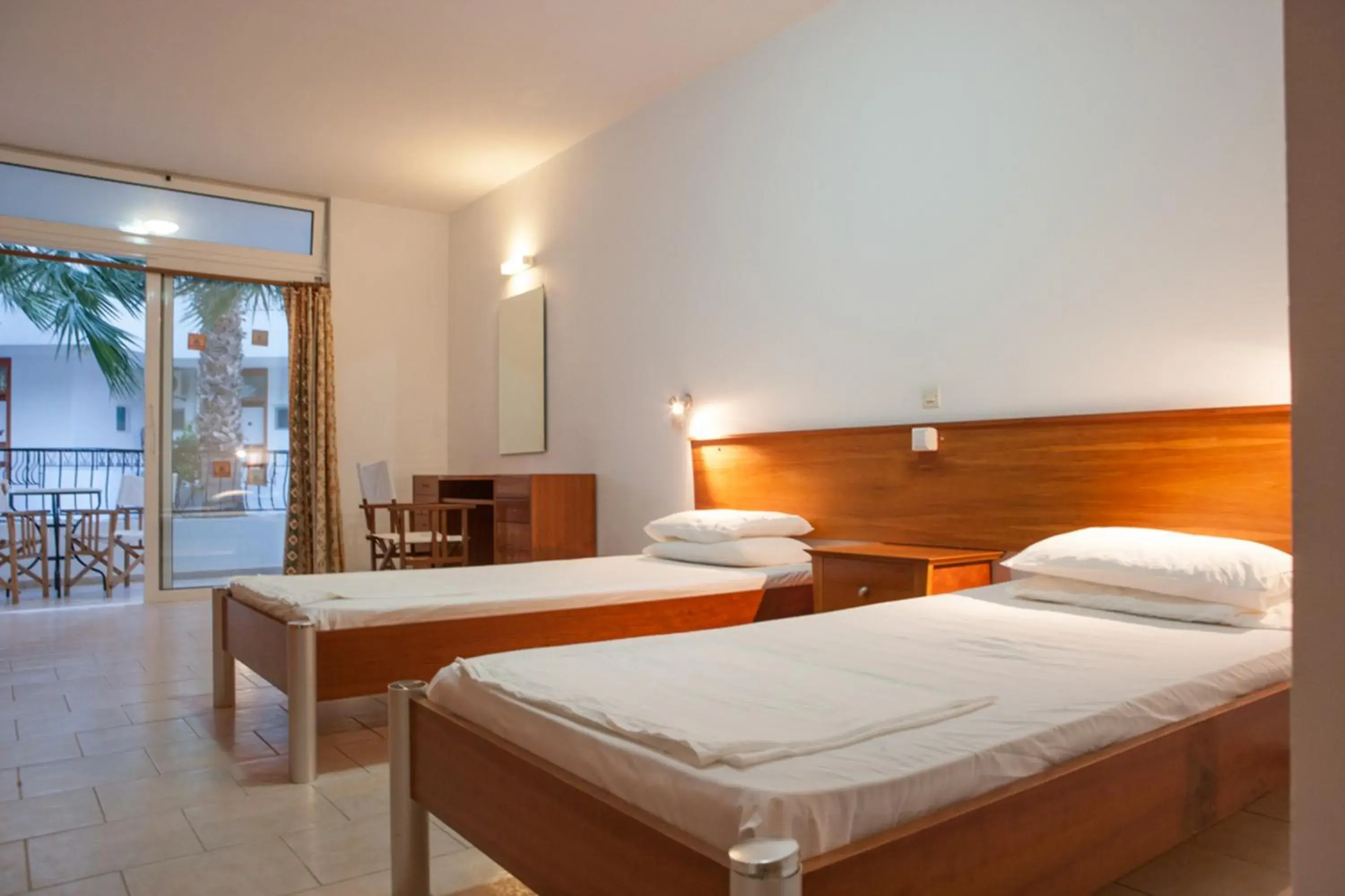 Photo of the whole room, Bed in Coliseum Studios & Apartments Photo of the whole room, Bed in Coliseum Studios & Apartments