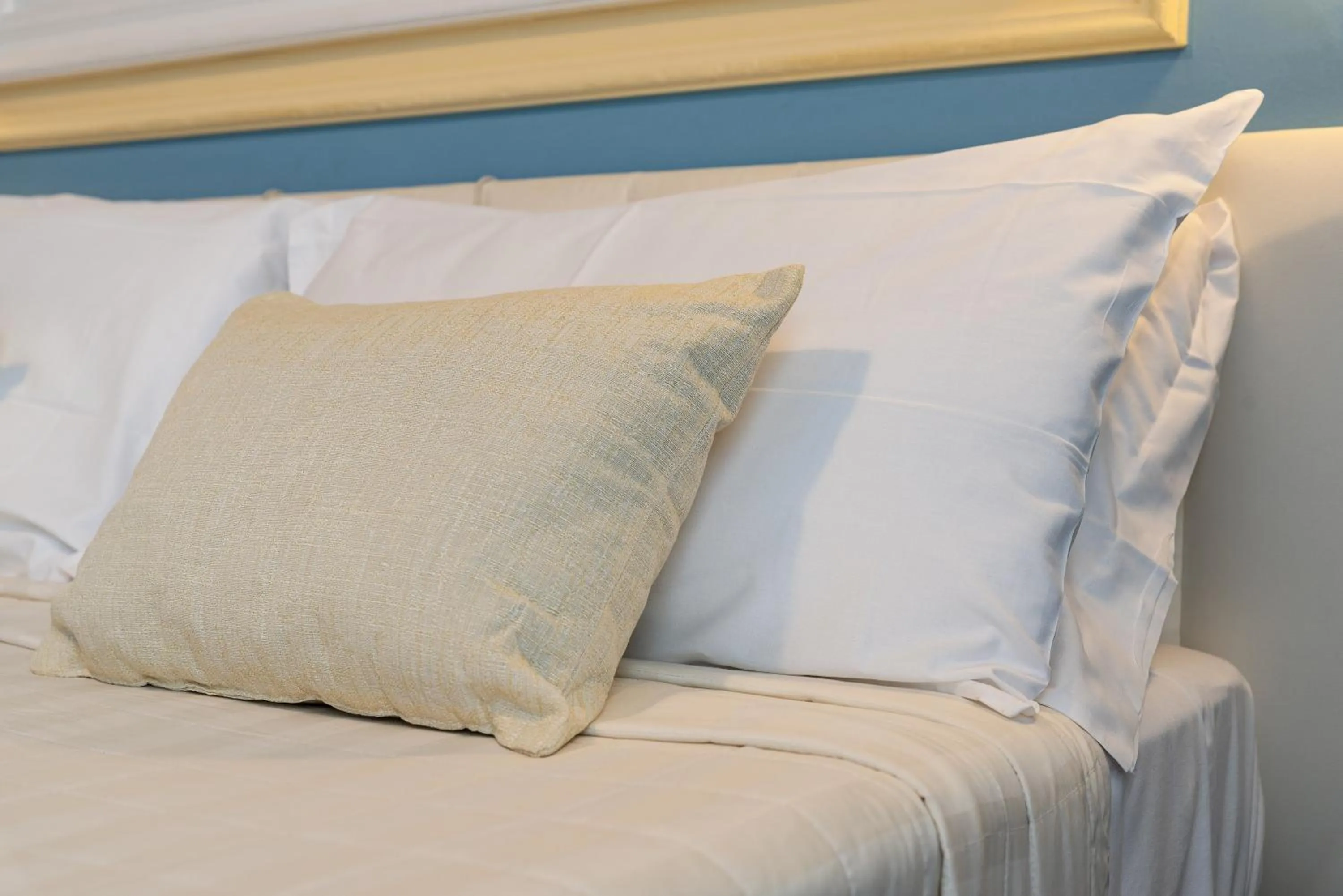 Decorative detail, Bed in Hotel Augustus