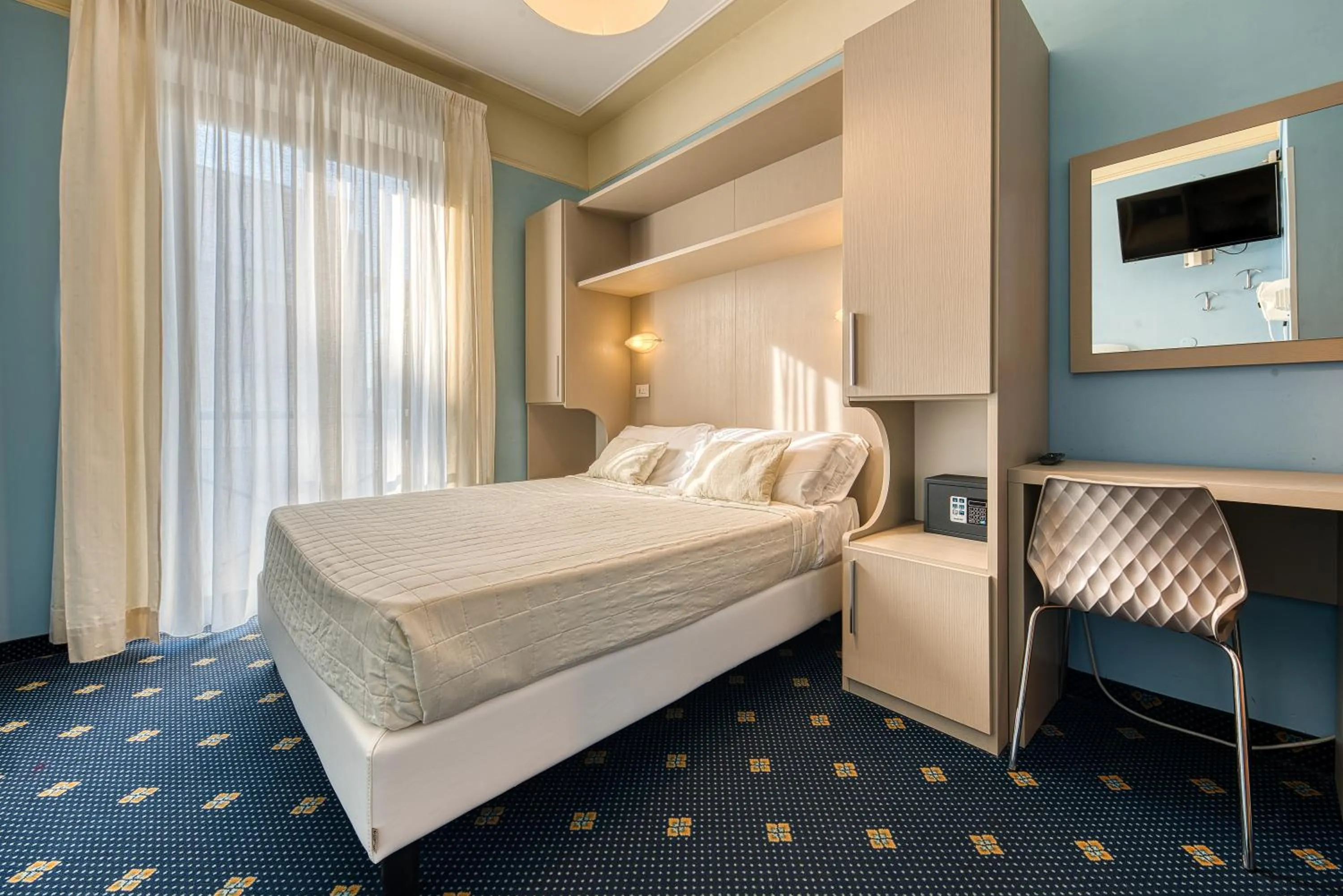 Bedroom, Bed in Hotel Augustus