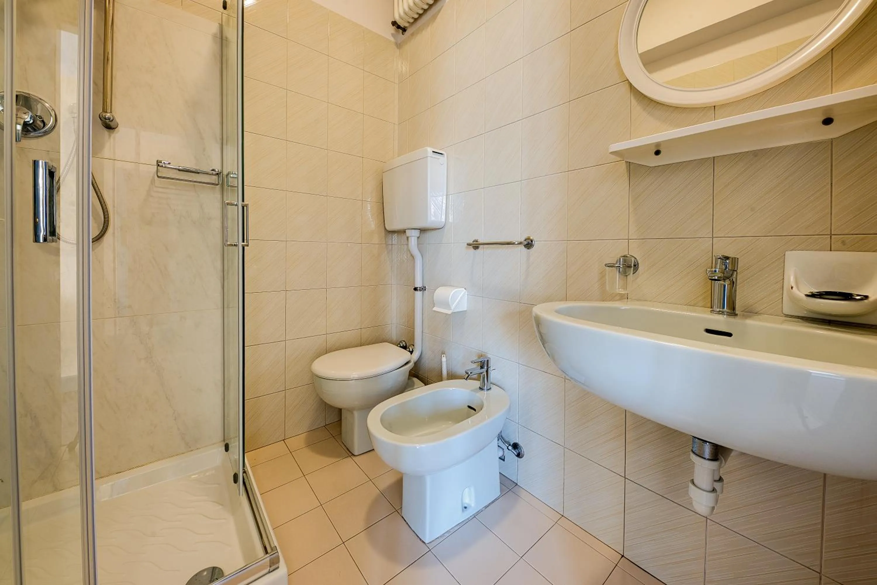 Bathroom in Hotel Augustus