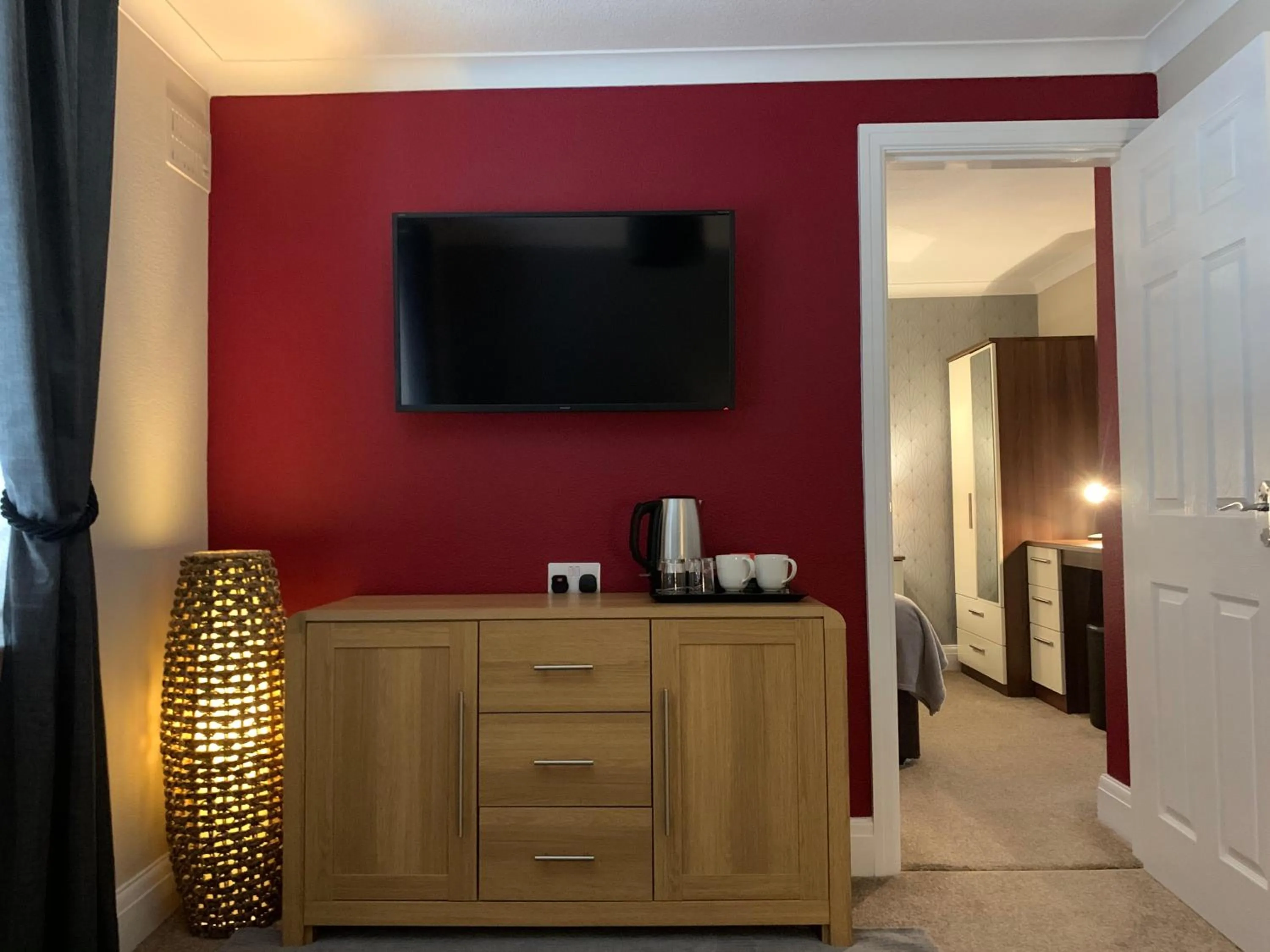 Bedroom in The Headlands Hotel