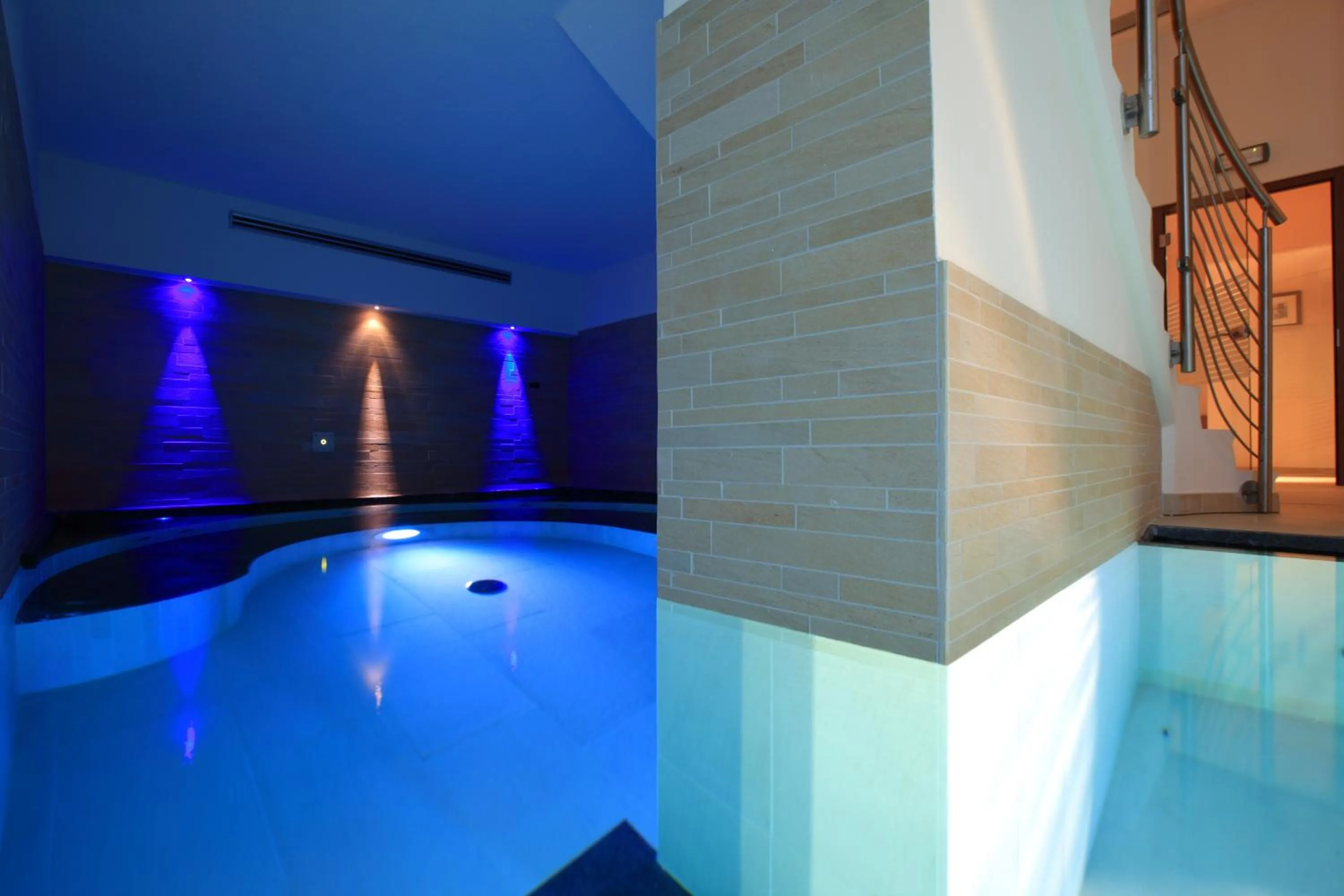 Swimming pool in Dolce Avita Hotel Spa & Resort