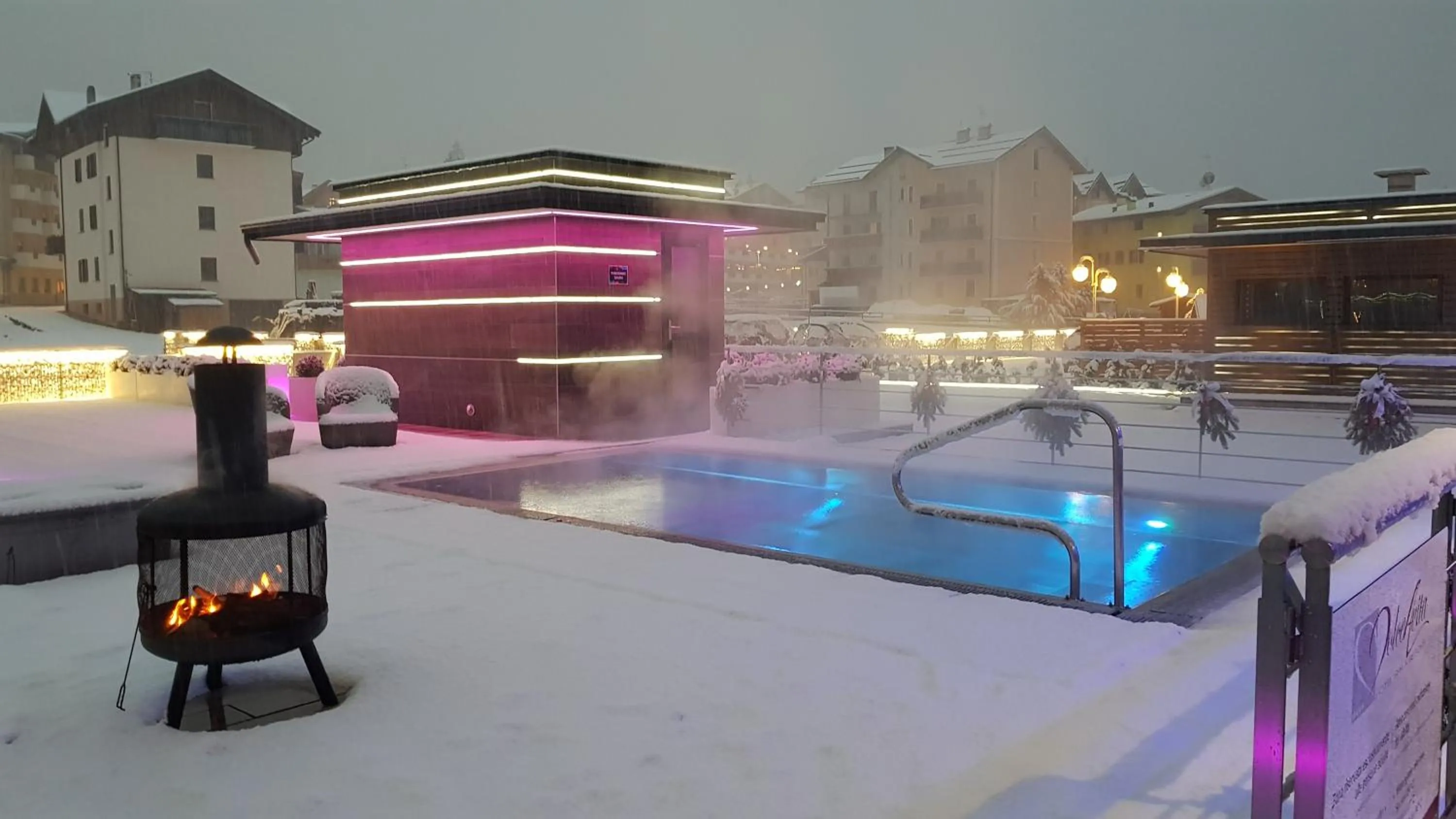 Swimming pool in Dolce Avita Hotel Spa & Resort