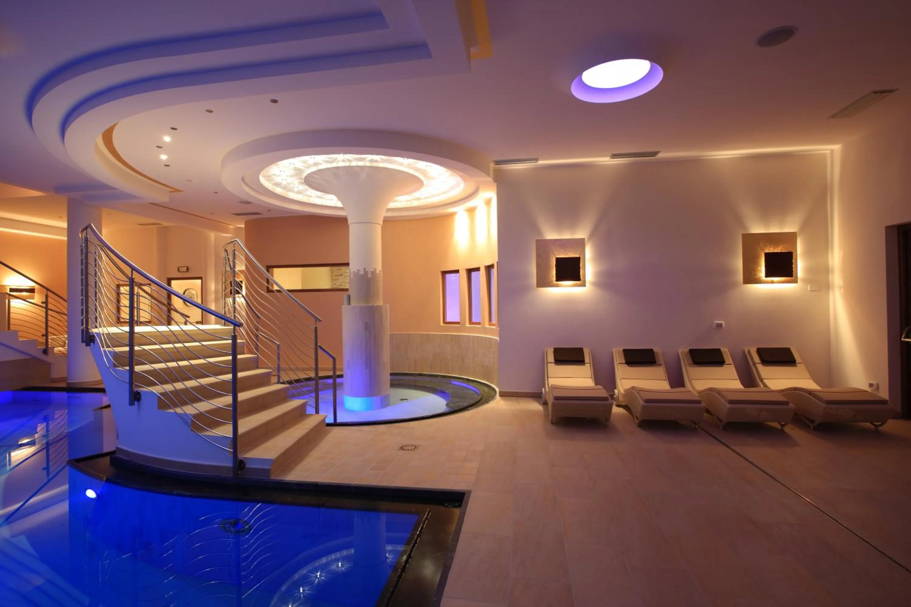 Swimming pool in Dolce Avita Hotel Spa & Resort