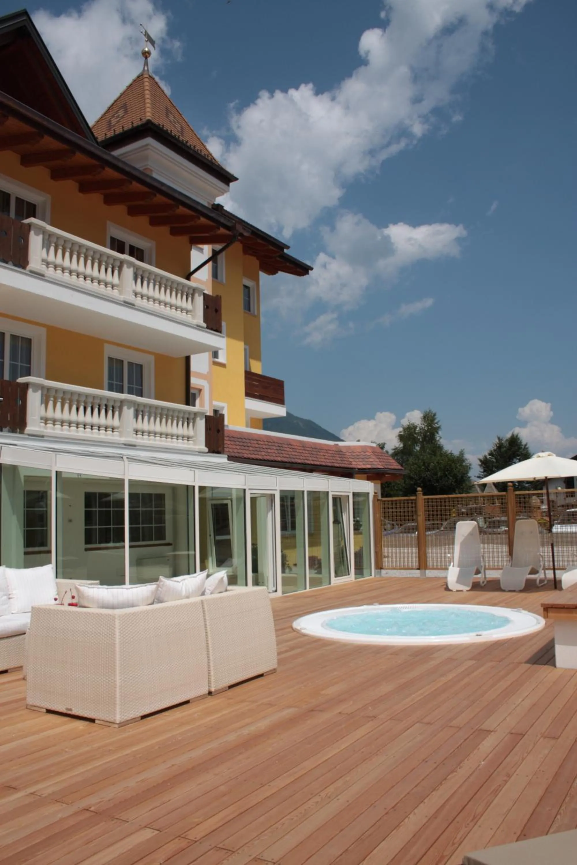 Facade/entrance in Dolce Avita Hotel Spa & Resort