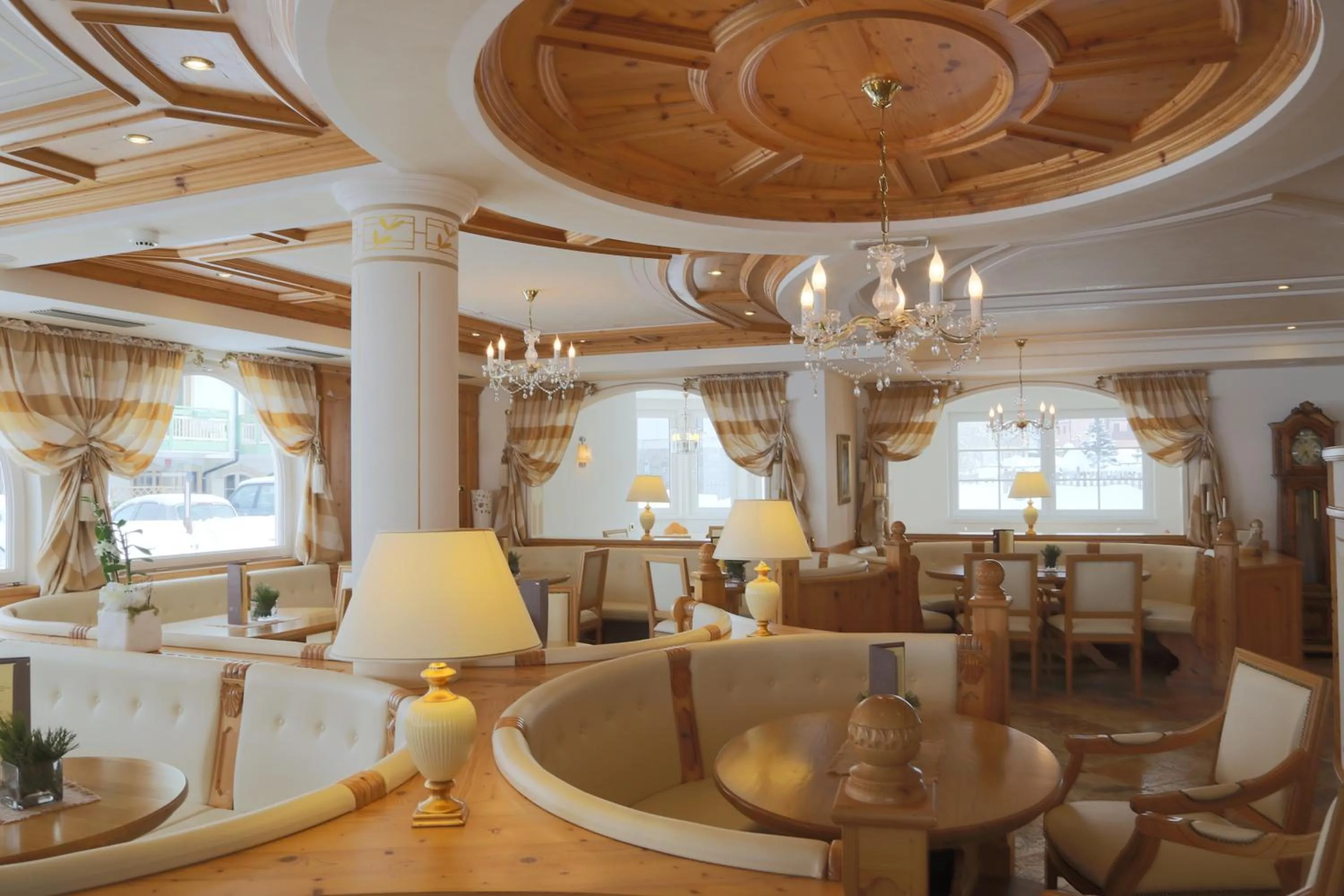 Lounge or bar in Dolce Avita Hotel Spa & Resort