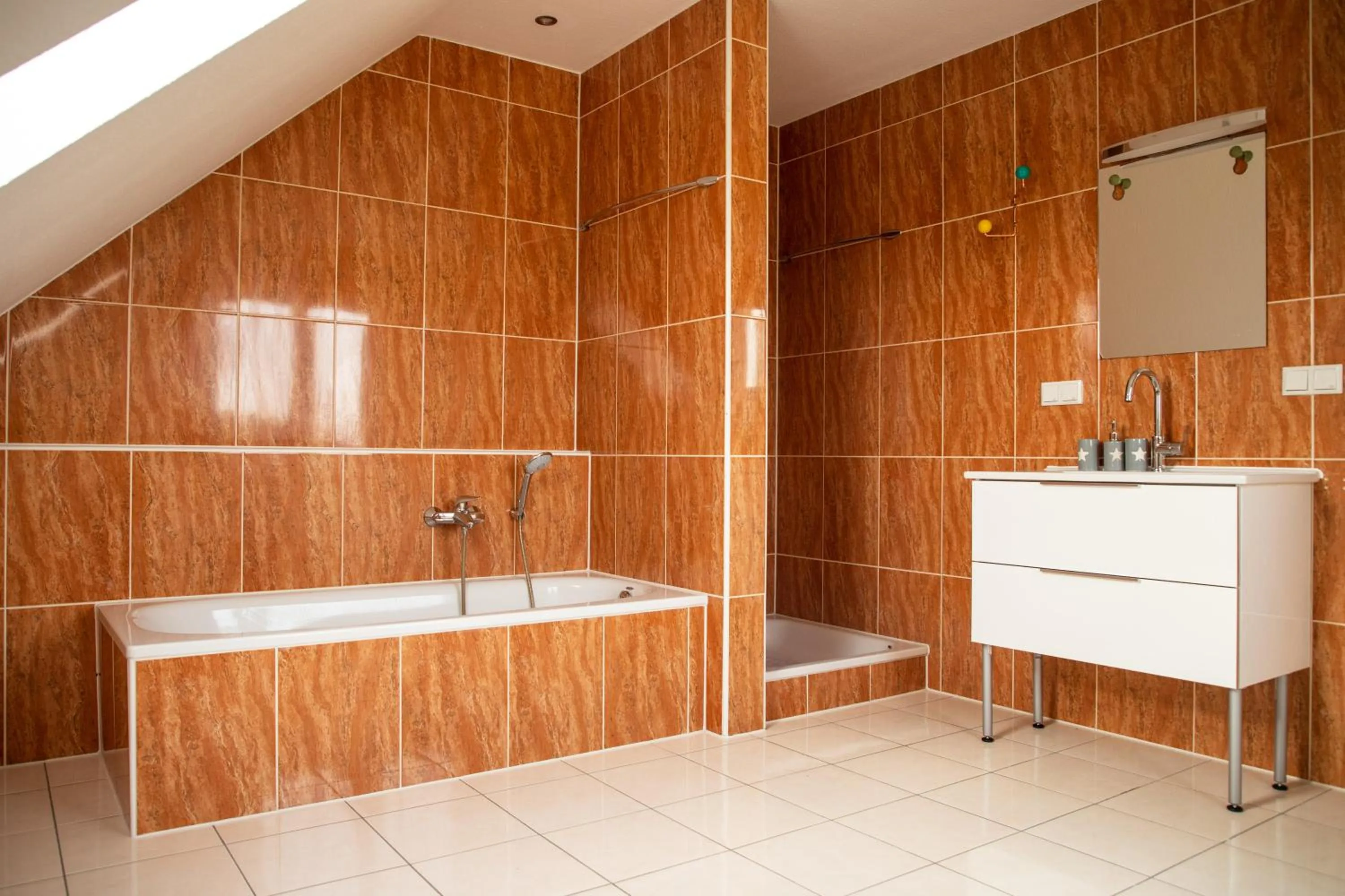 Shower in Art & Nature Apartments in der Nähe FFM-Messe