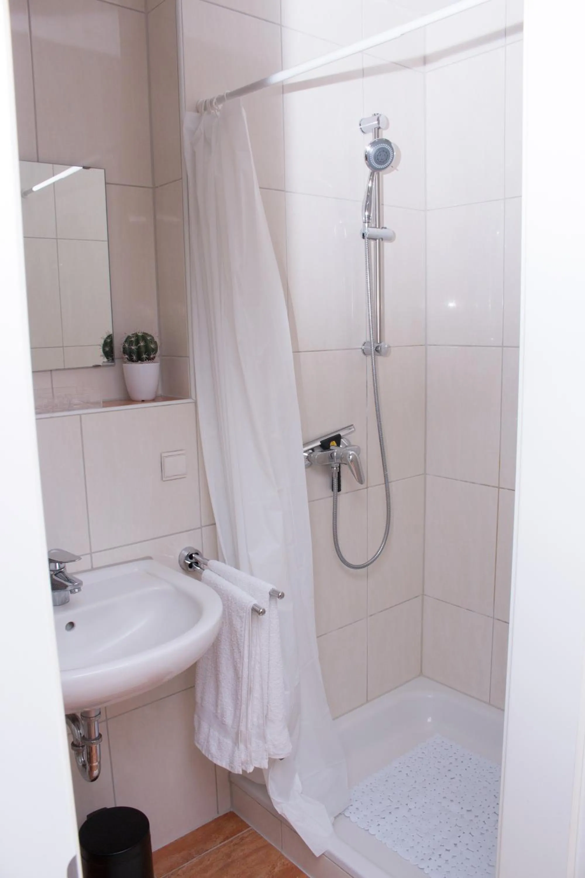 Bathroom in Art & Nature Apartments in der Nähe FFM-Messe