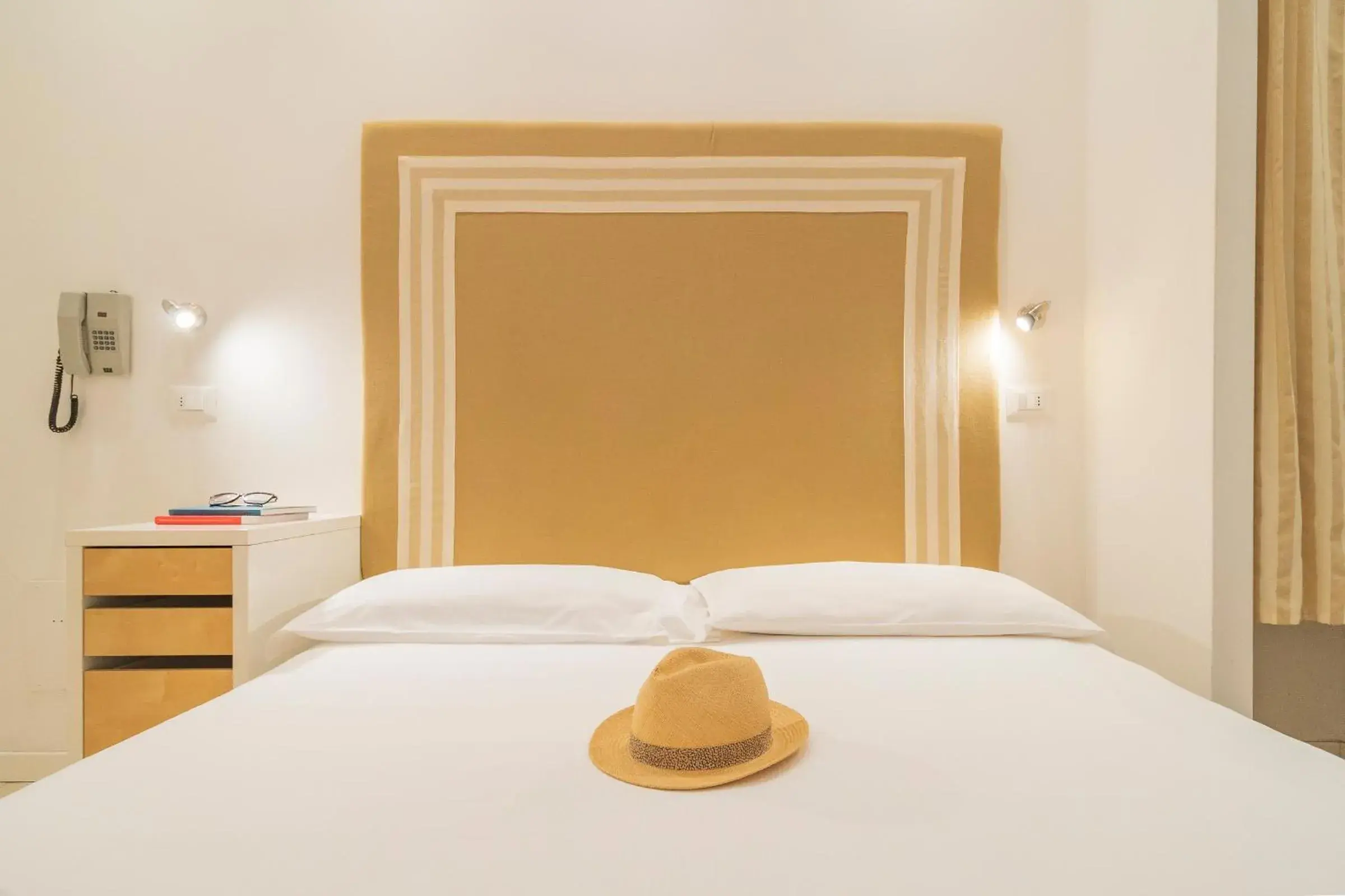 Basic Double or Twin Room in Hotel Speranza Basic Double or Twin Room in Hotel Speranza