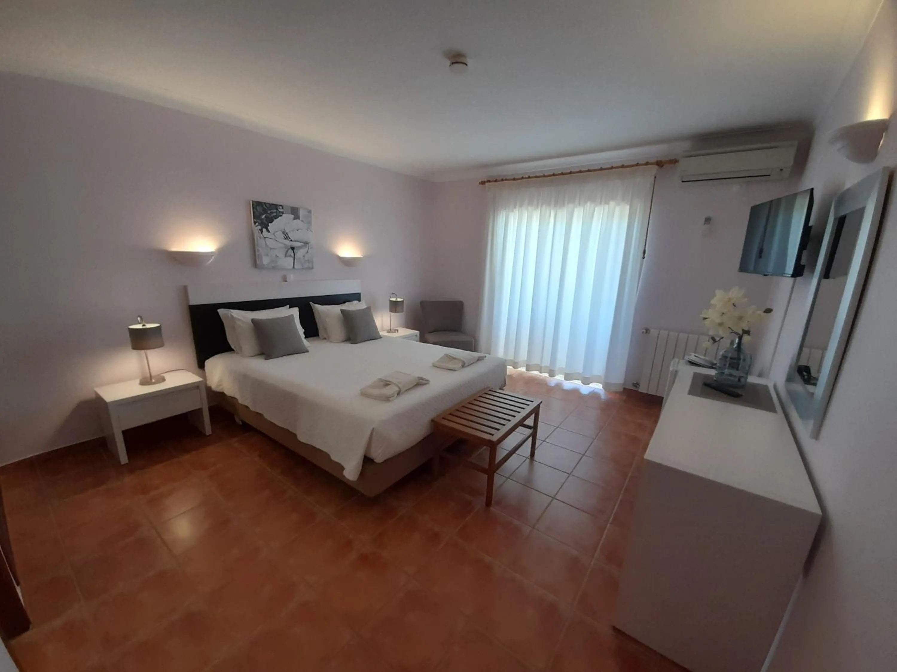 Bed in Aurora Sol