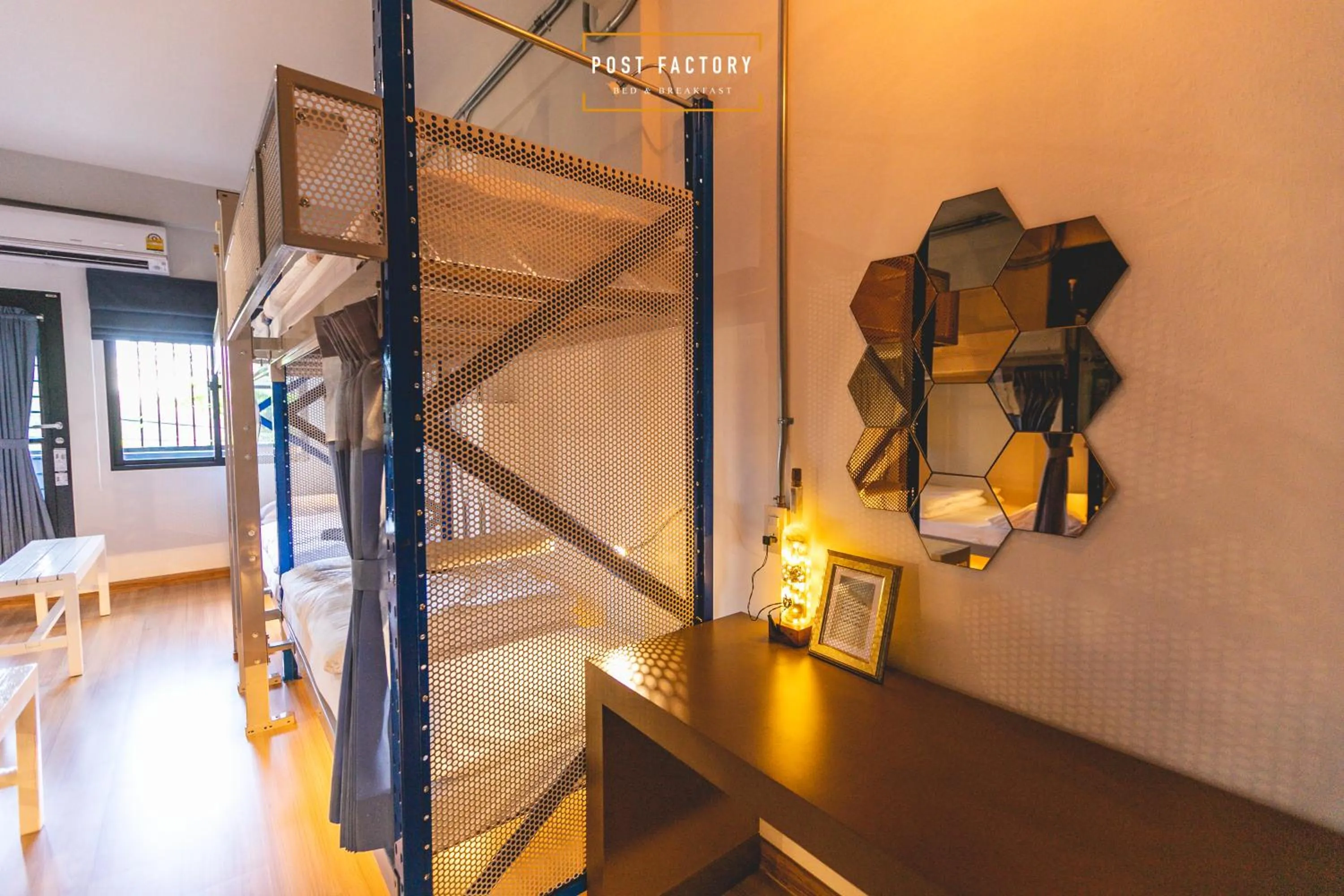 bunk bed in Post Factory Bed & Breakfast