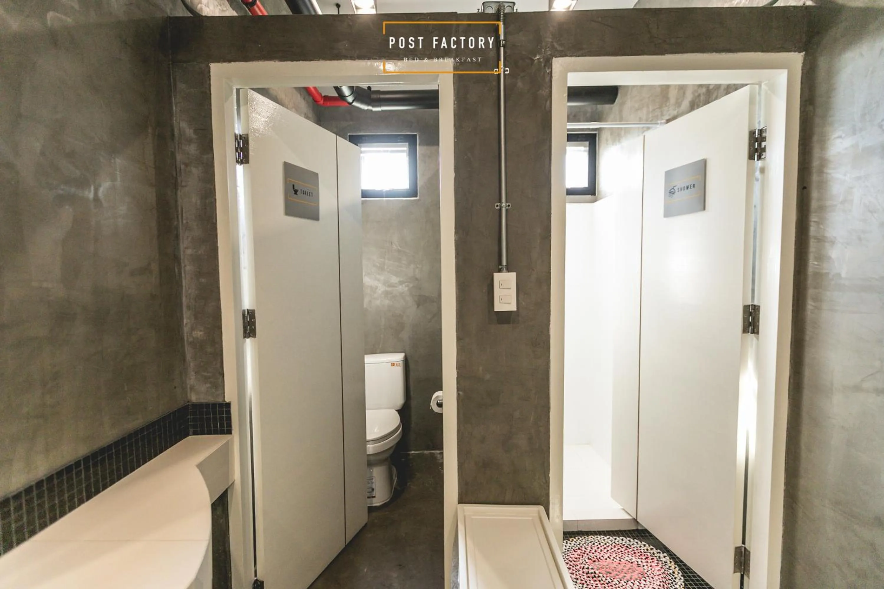 Bathroom in Post Factory Bed & Breakfast