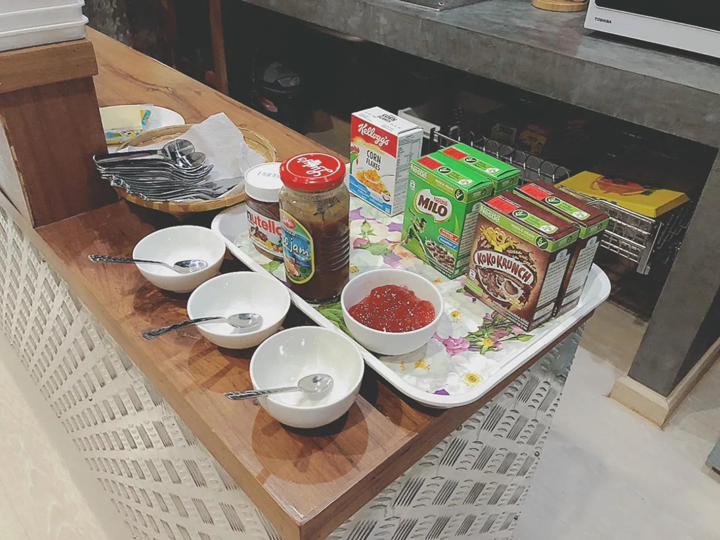 Breakfast in Post Factory Bed & Breakfast