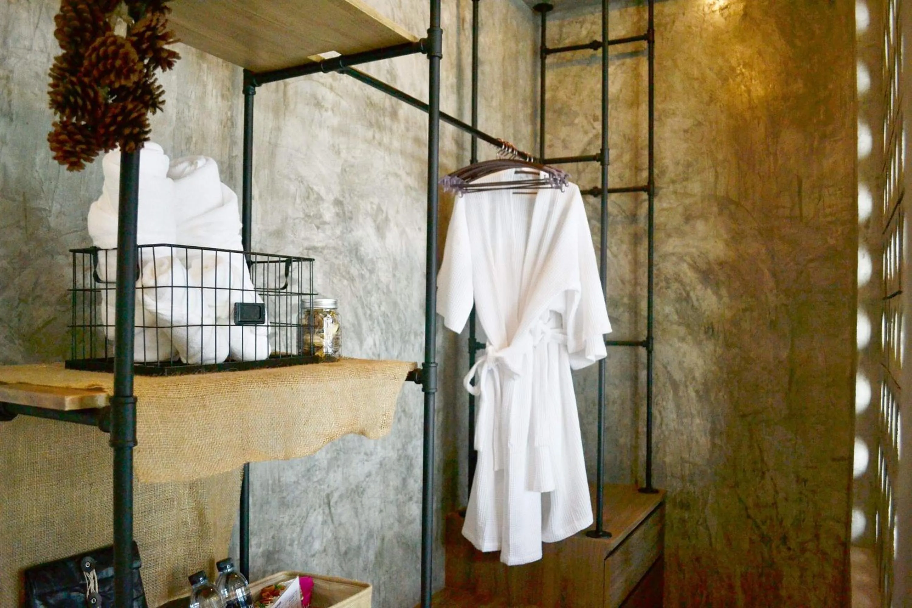 Decorative detail in De' Anchor