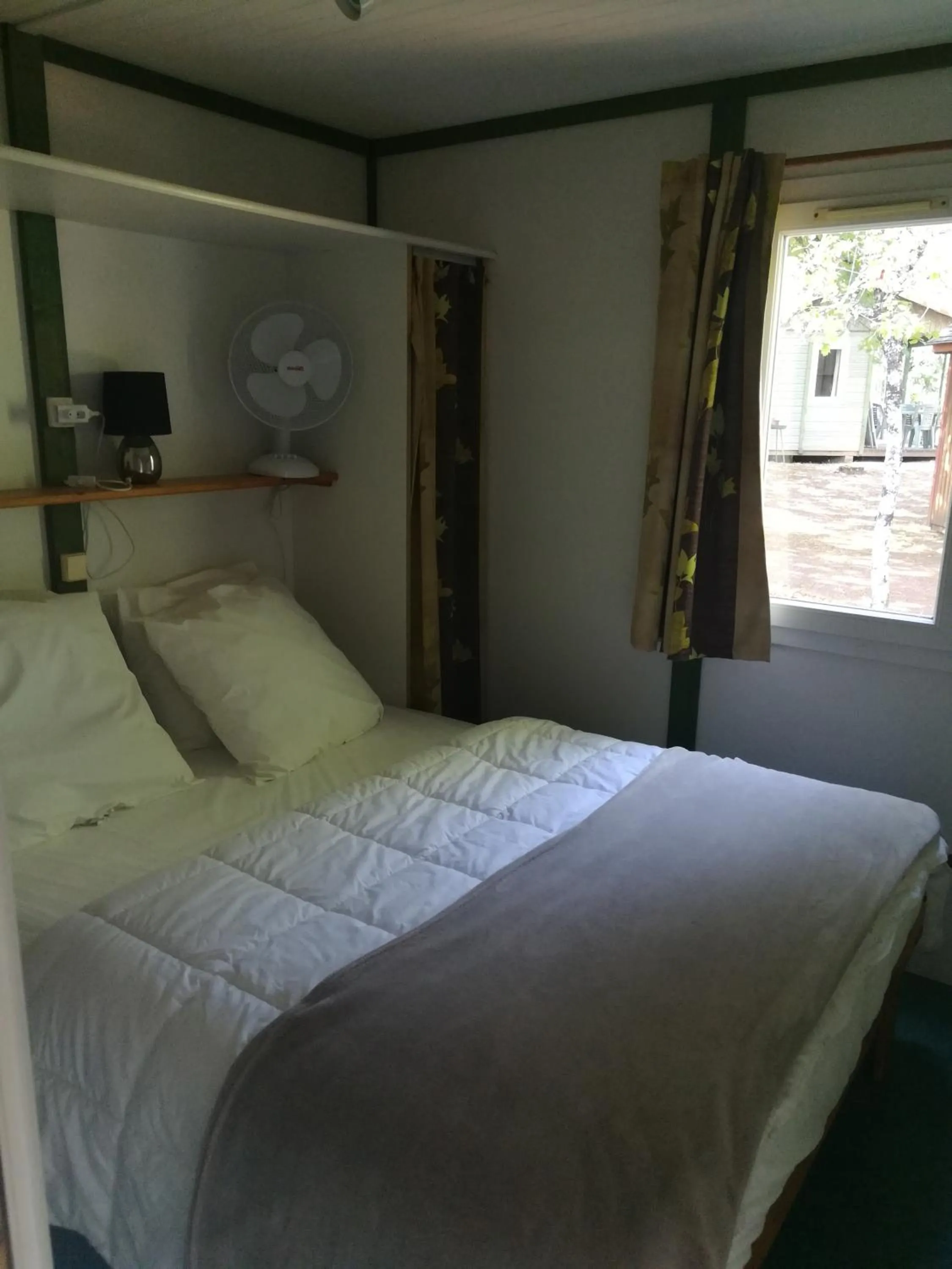 Bedroom, Bed in Les Chalets d'Argentouleau