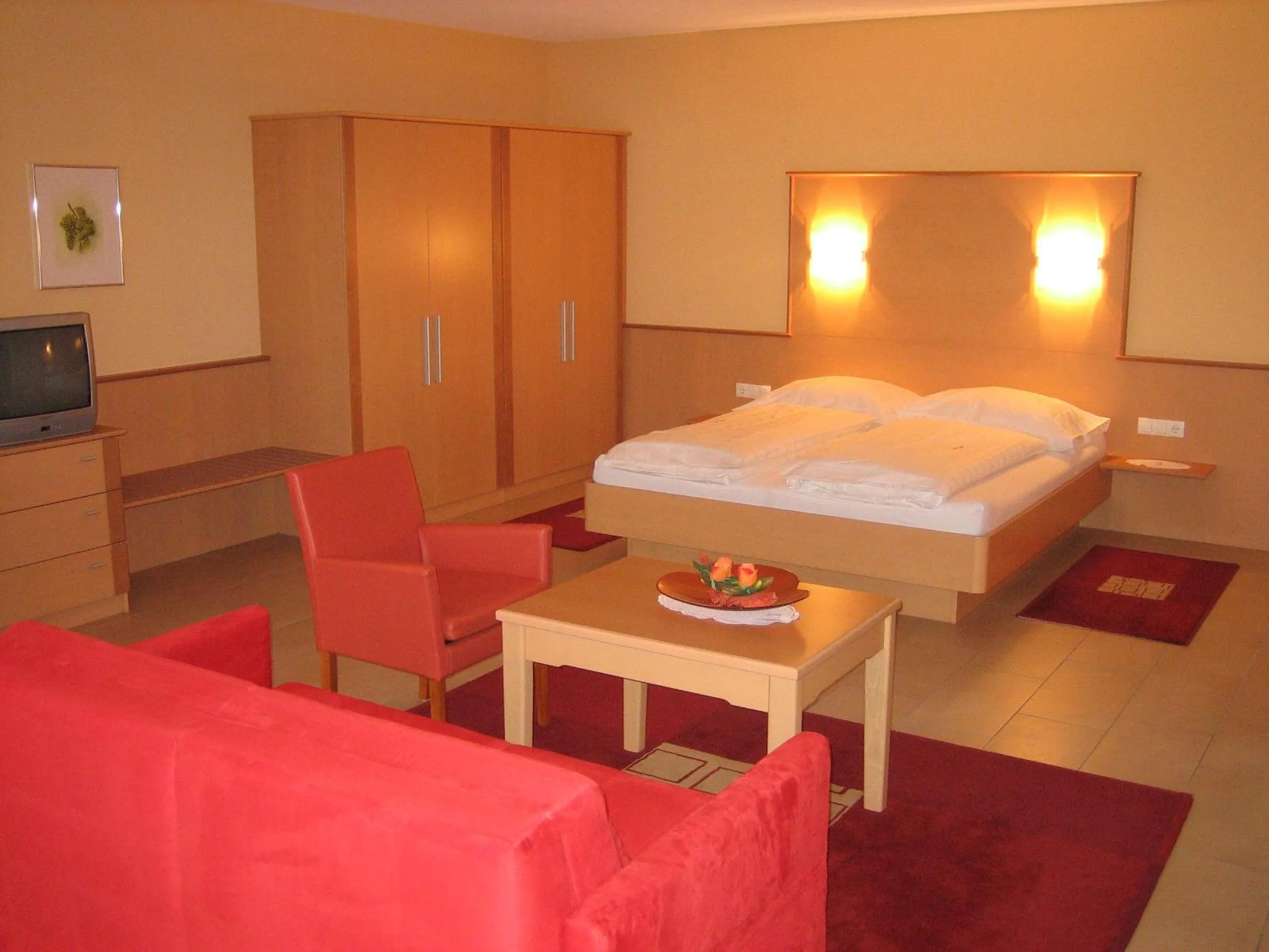 Bed in Hotel Cafe Lorenz