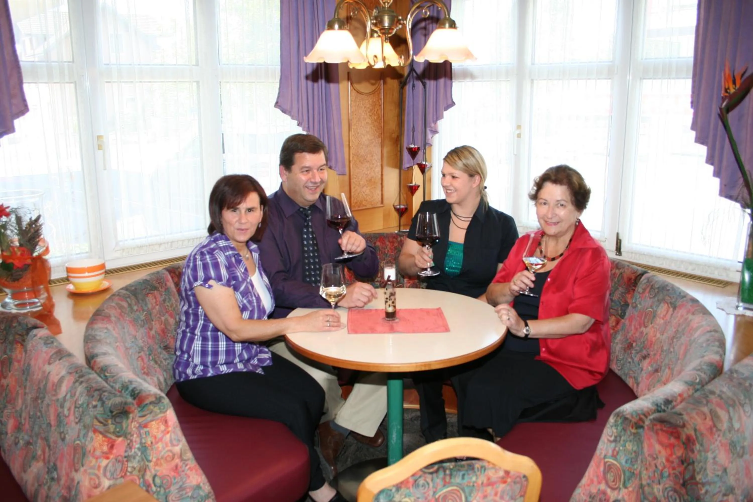 Restaurant/places to eat in Hotel Cafe Lorenz