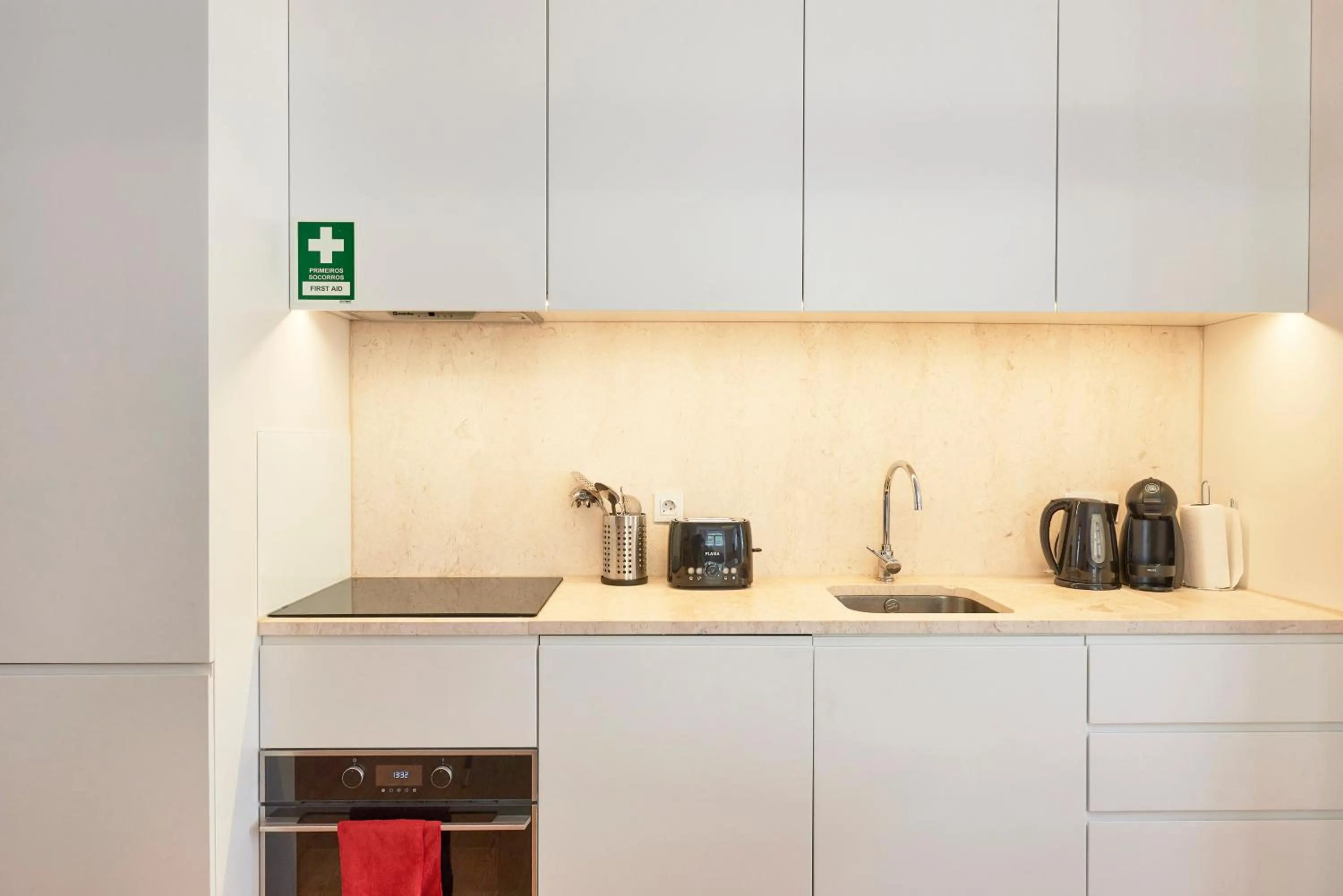 Kitchen or kitchenette in Ouro Grand by Level Residences