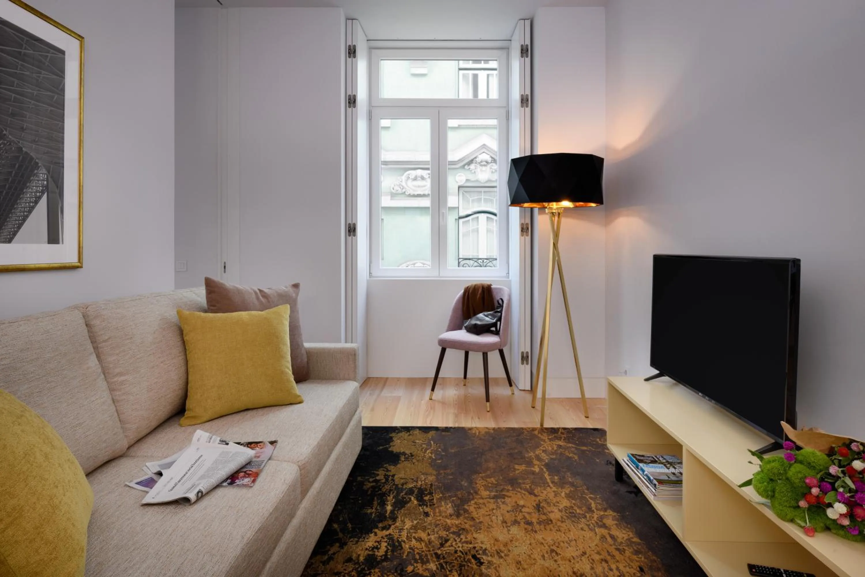 TV and multimedia in Ouro Grand by Level Residences