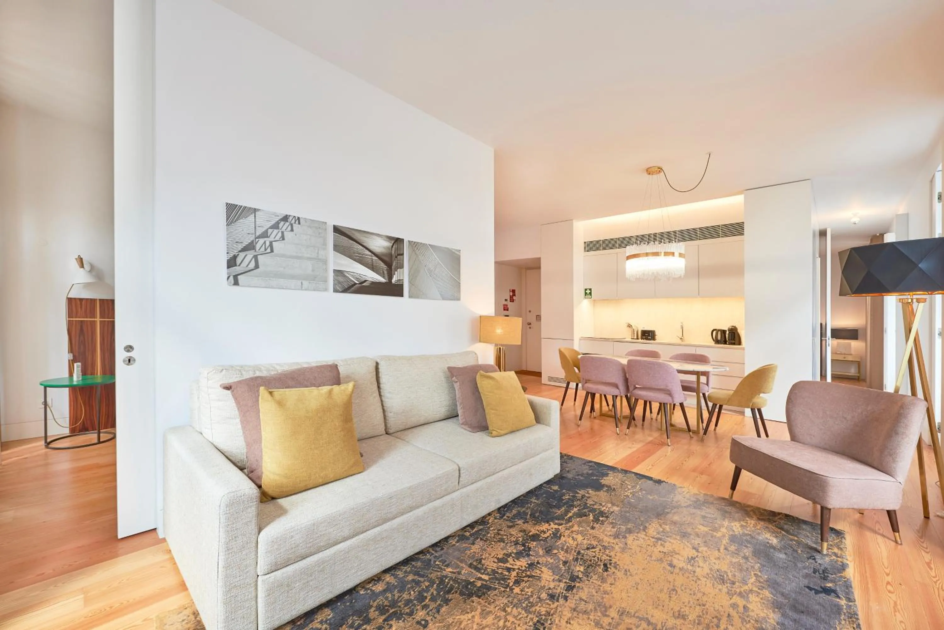 Living room in Ouro Grand by Level Residences