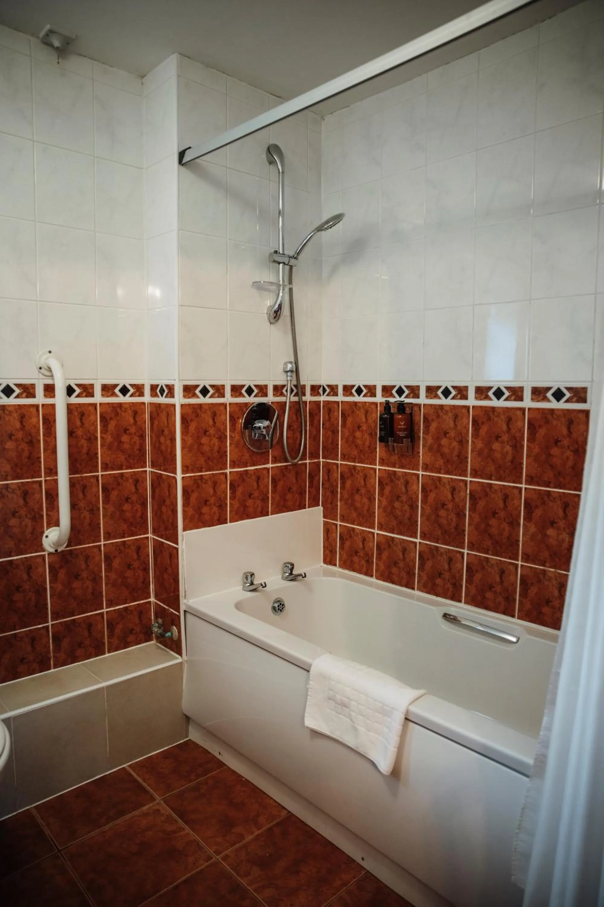 Bathroom in The Keelman