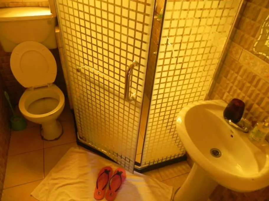 Toilet in MAMIKKI Hotel Apartments