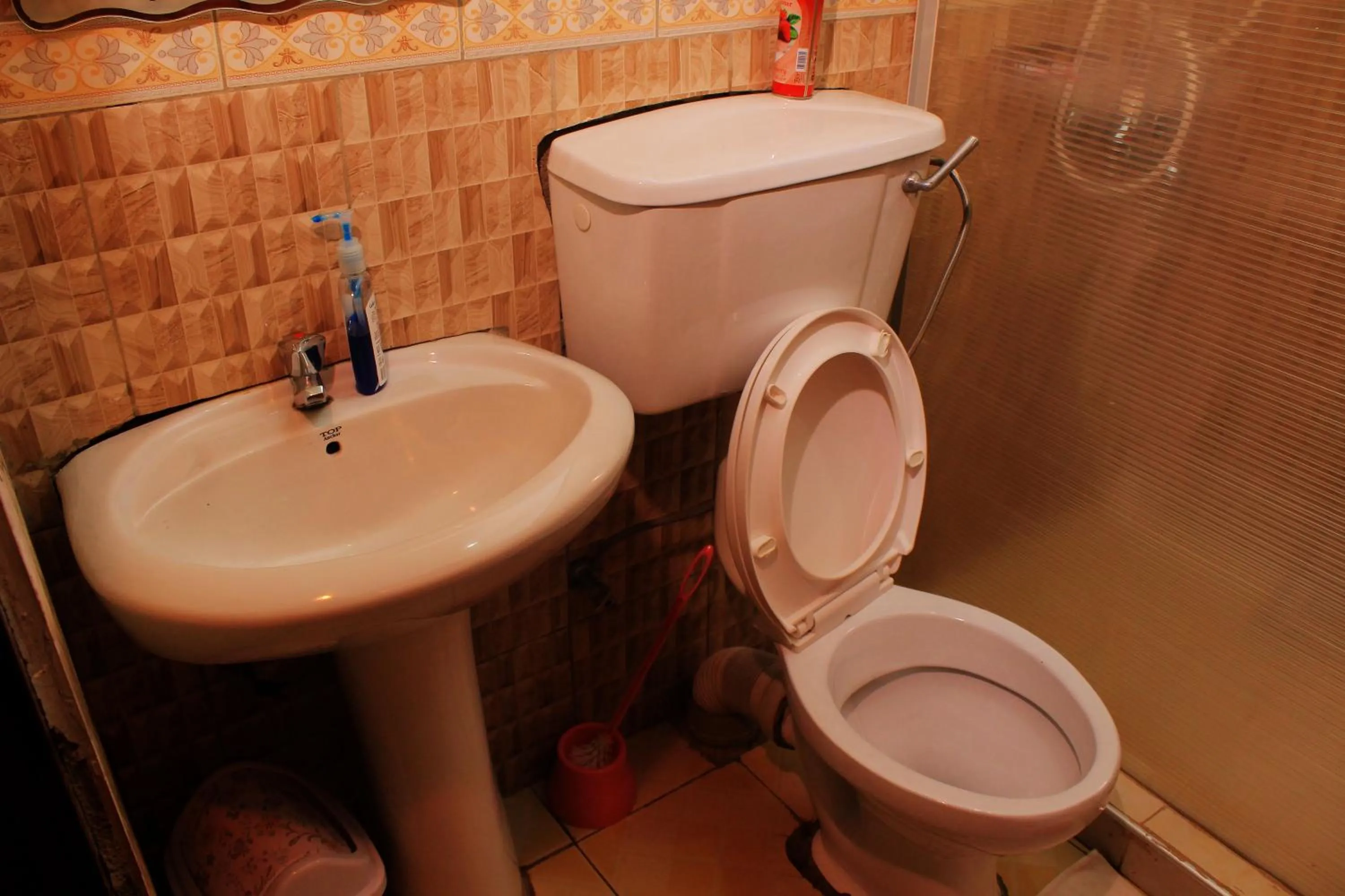 Toilet in MAMIKKI Hotel Apartments