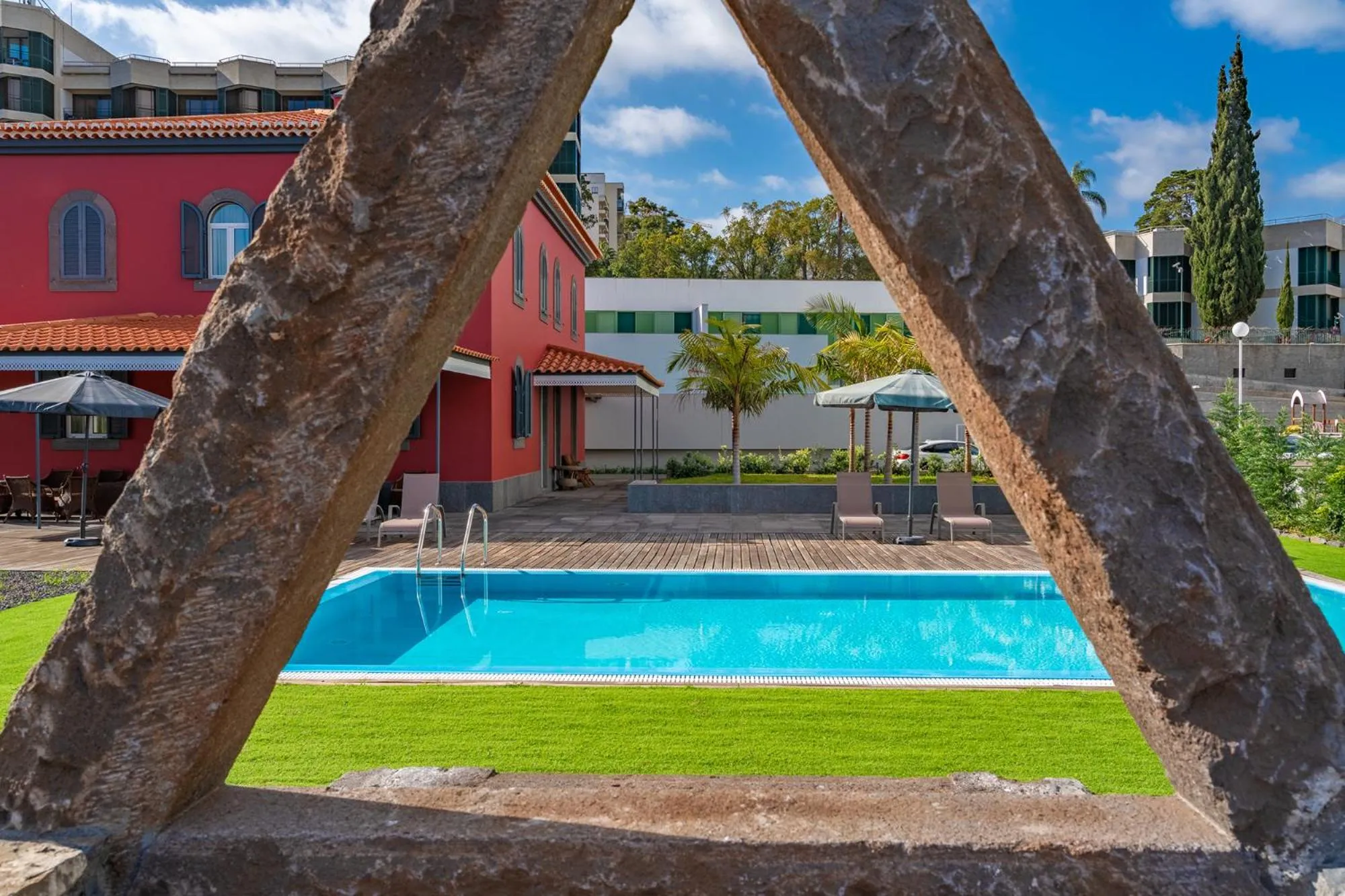 Century House with private pool by Holiday Rental Madeira