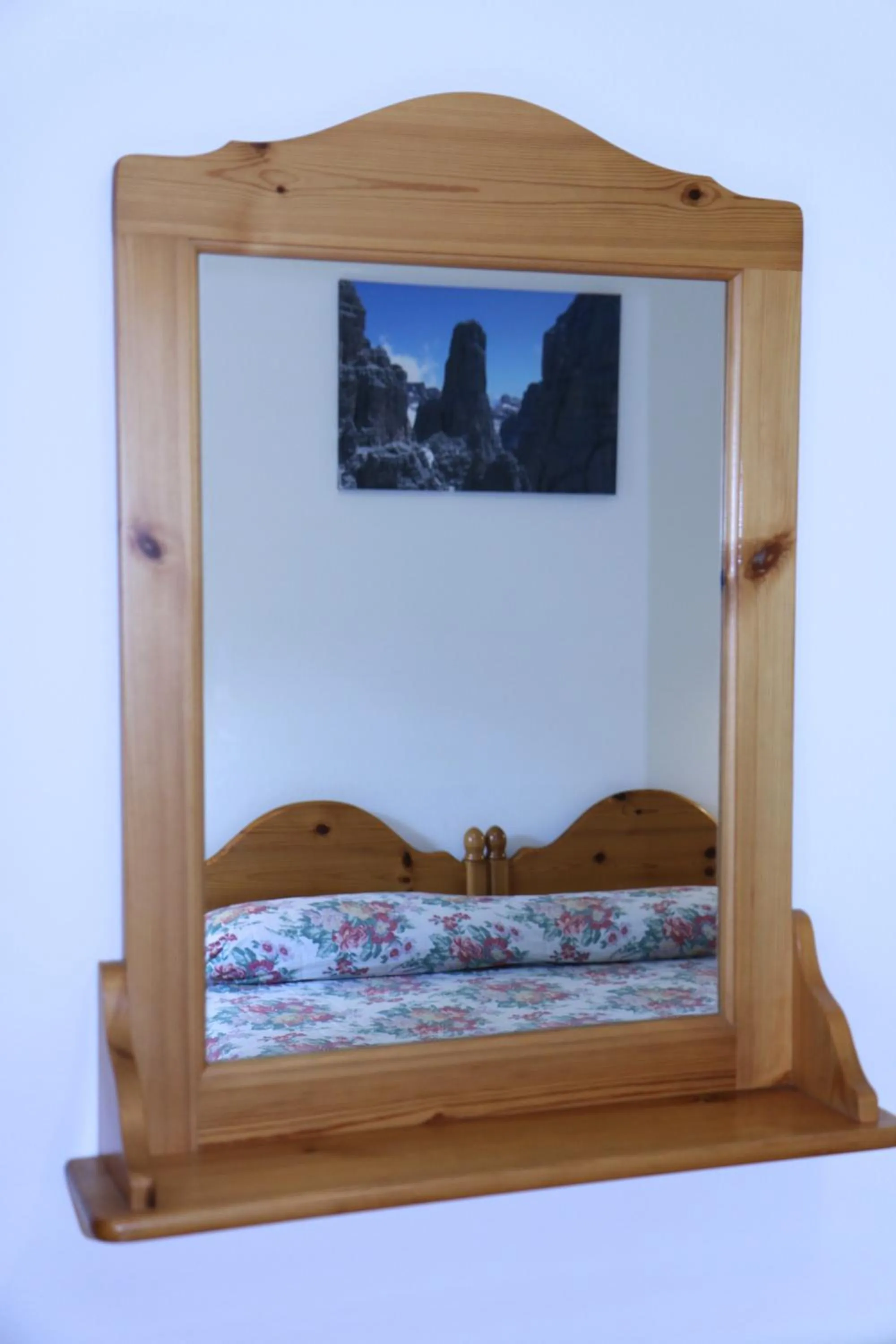 Decorative detail, Bed in Hotel La Palù
