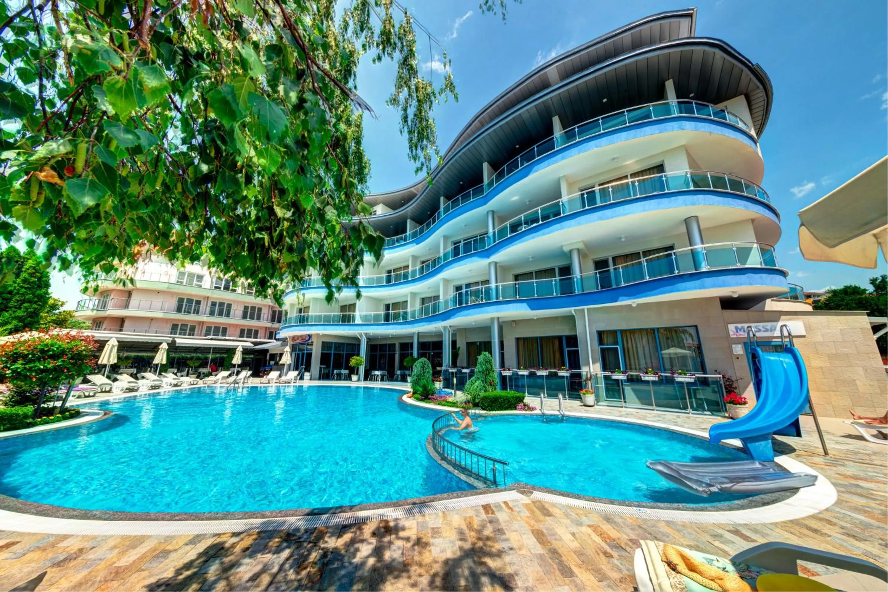 Blue Bay Hotel