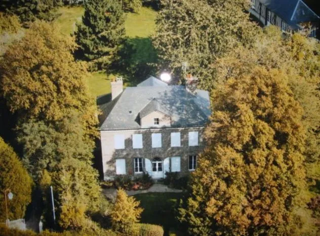 Bird's eye view in AU CHARME DES POMMIERS