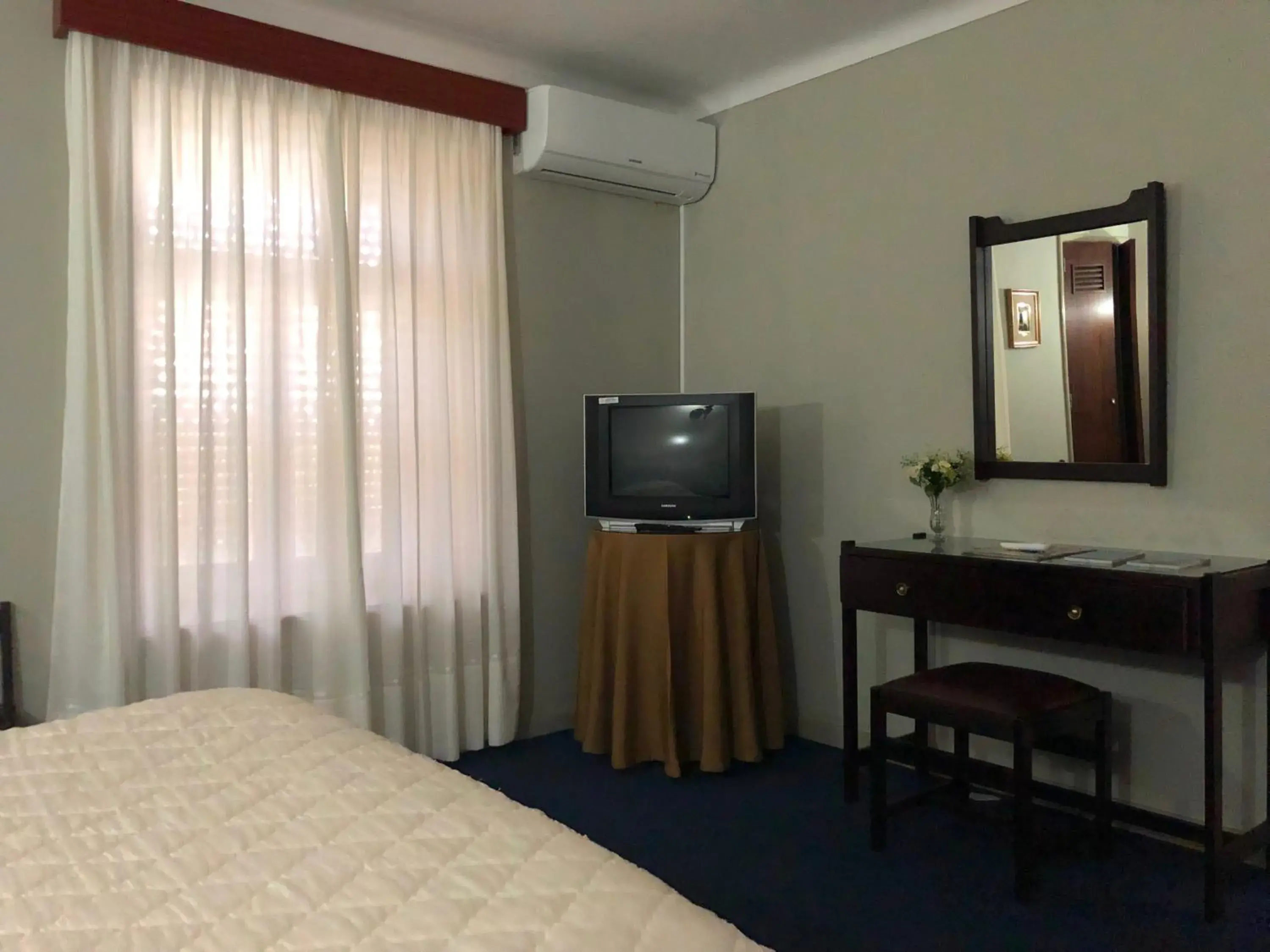 Double Room - single occupancy in Hotel Santa Cruz Double Room - single occupancy in Hotel Santa Cruz