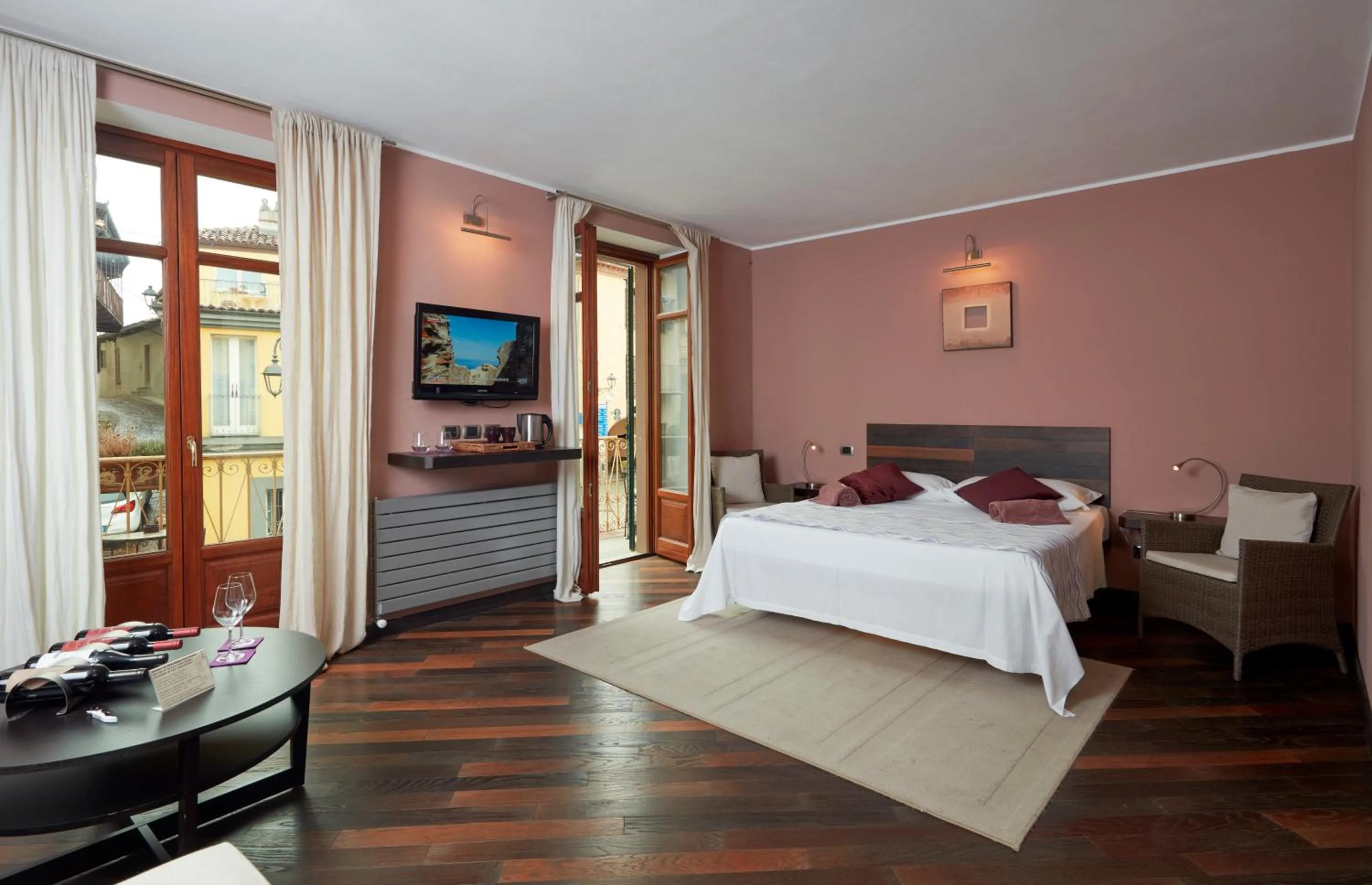 Photo of the whole room, Bed in Casa Svizzera Agriturismo