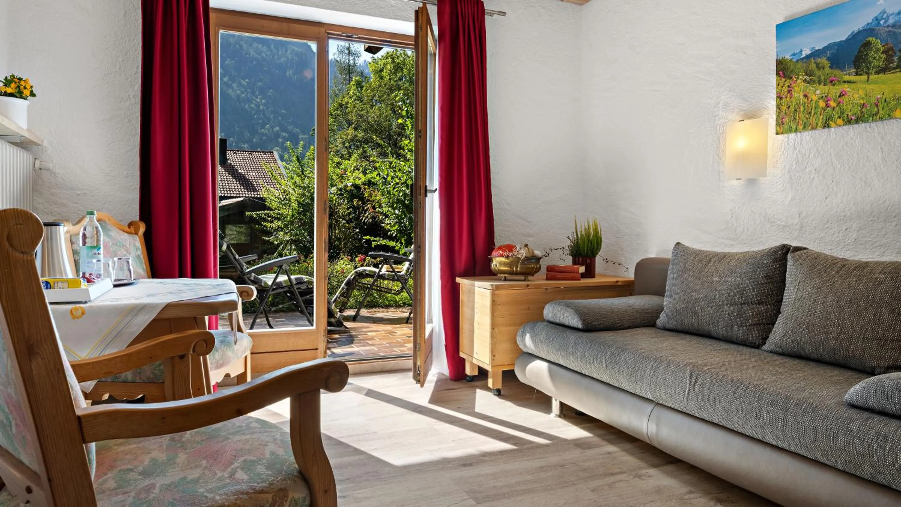 Living room in Hotel Effland -Sauna -Pool