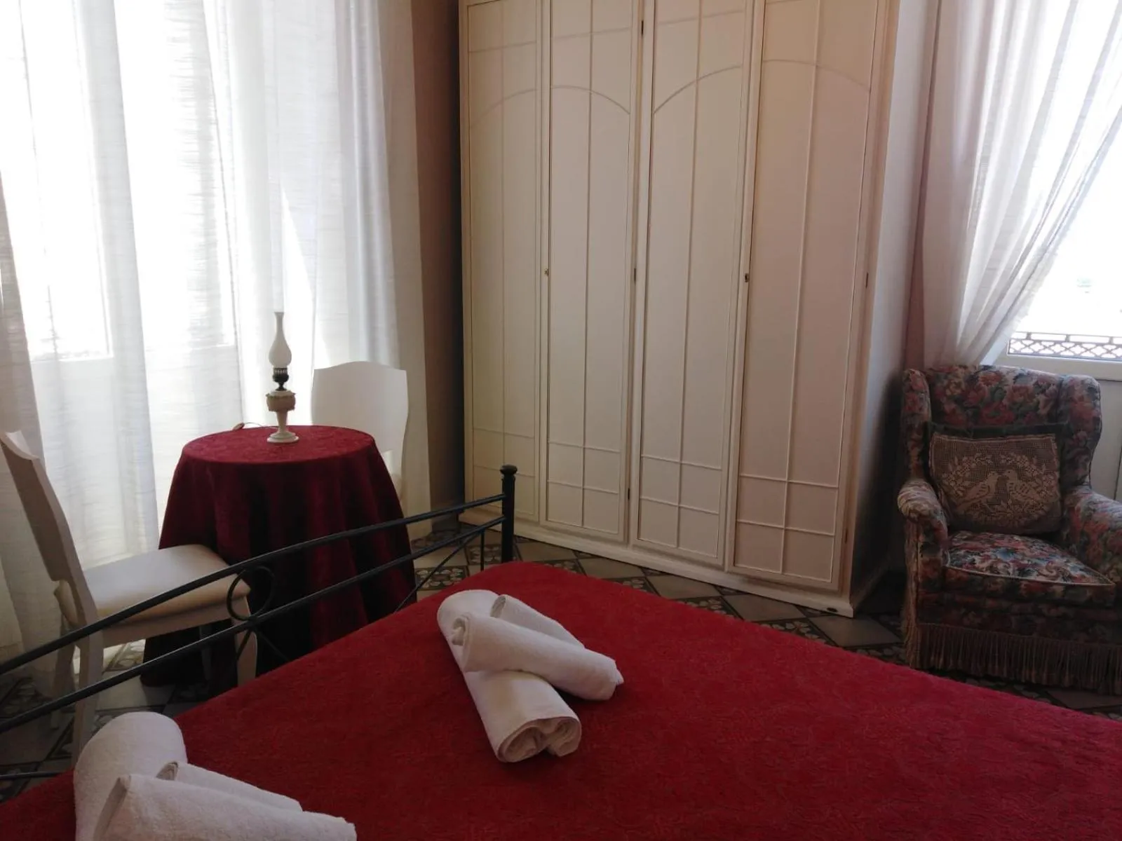 Bed in Antico Palazzo Spinola