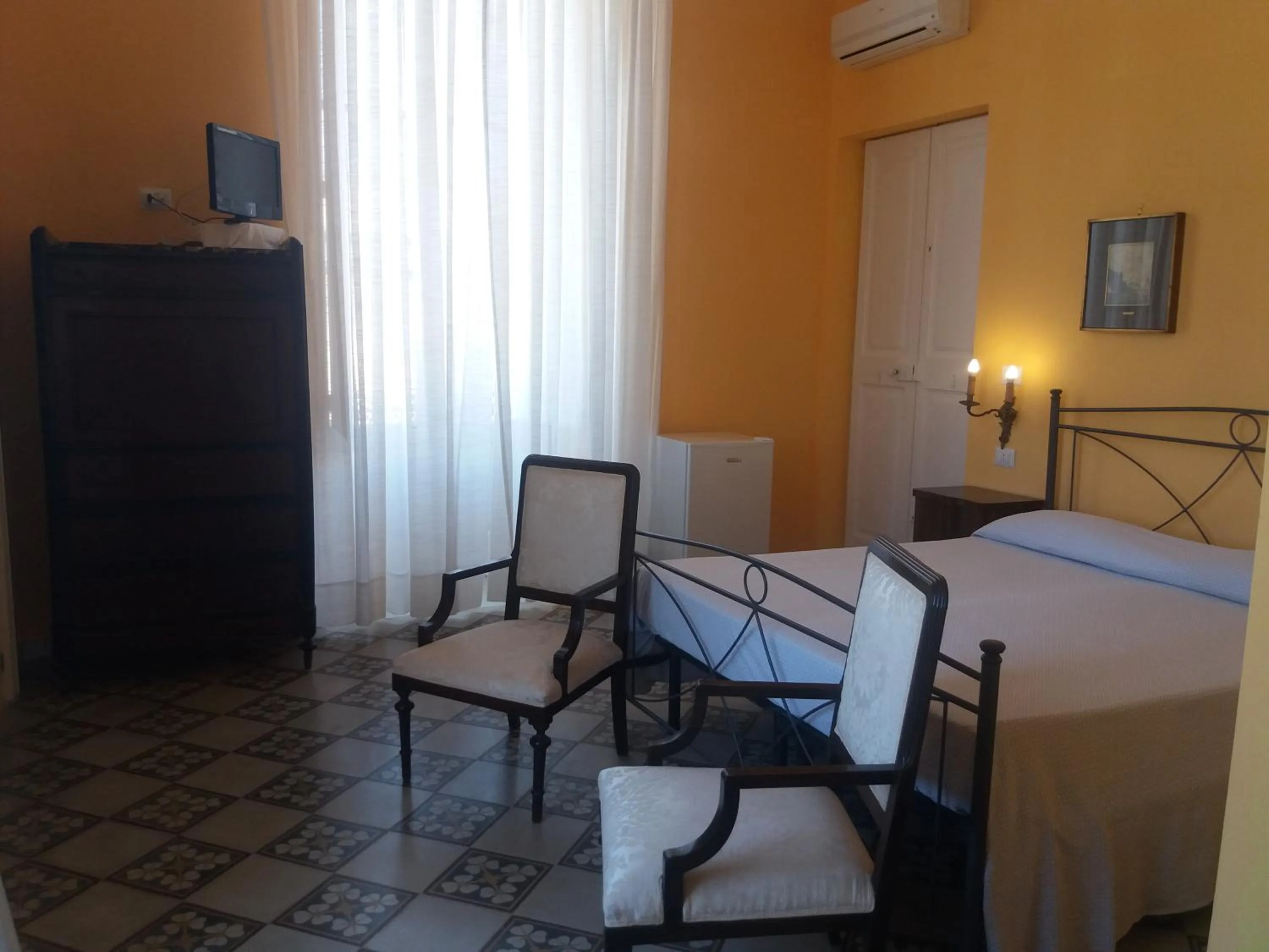 Bed in Antico Palazzo Spinola