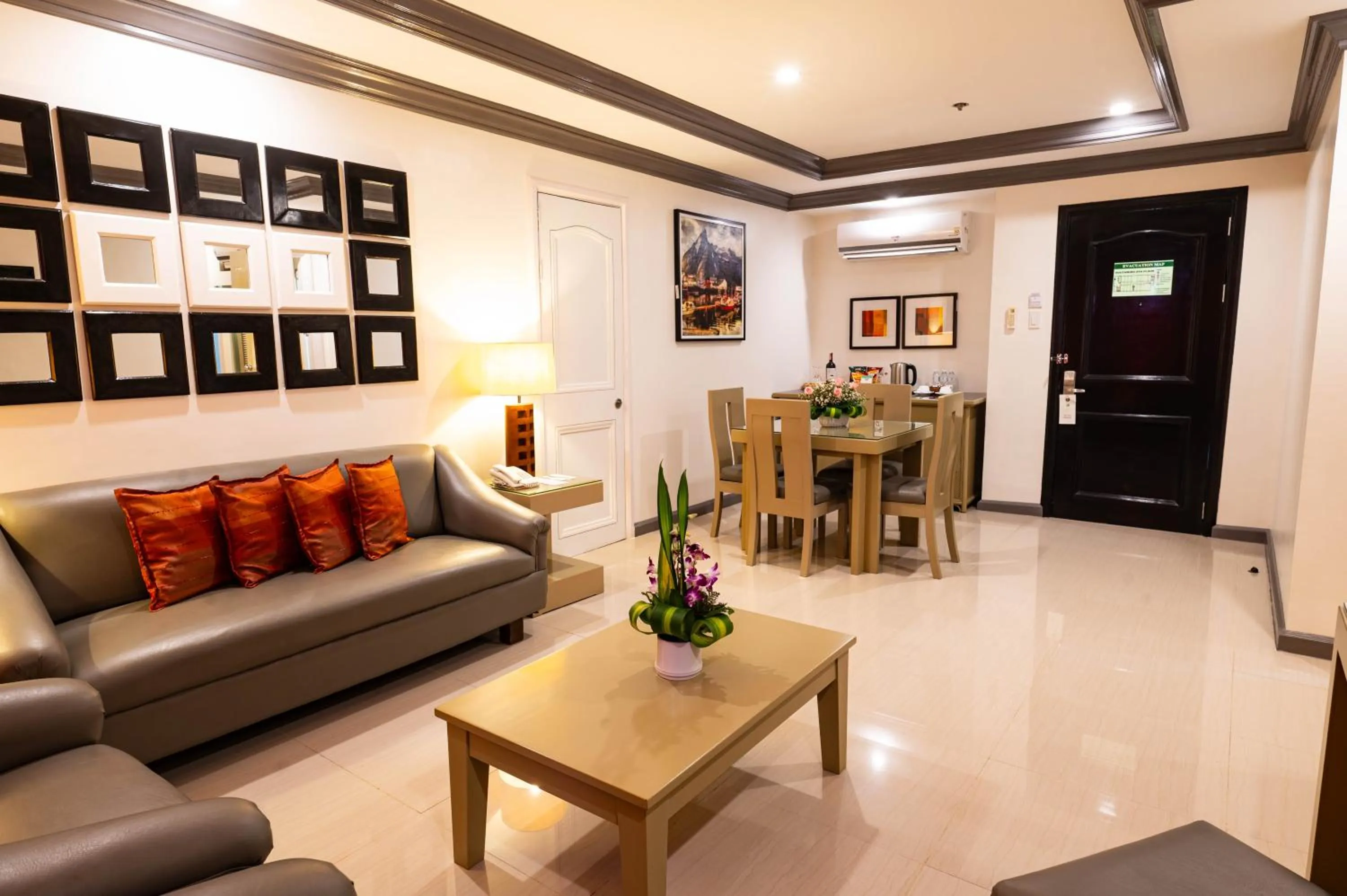 Living room in The Apo View Hotel