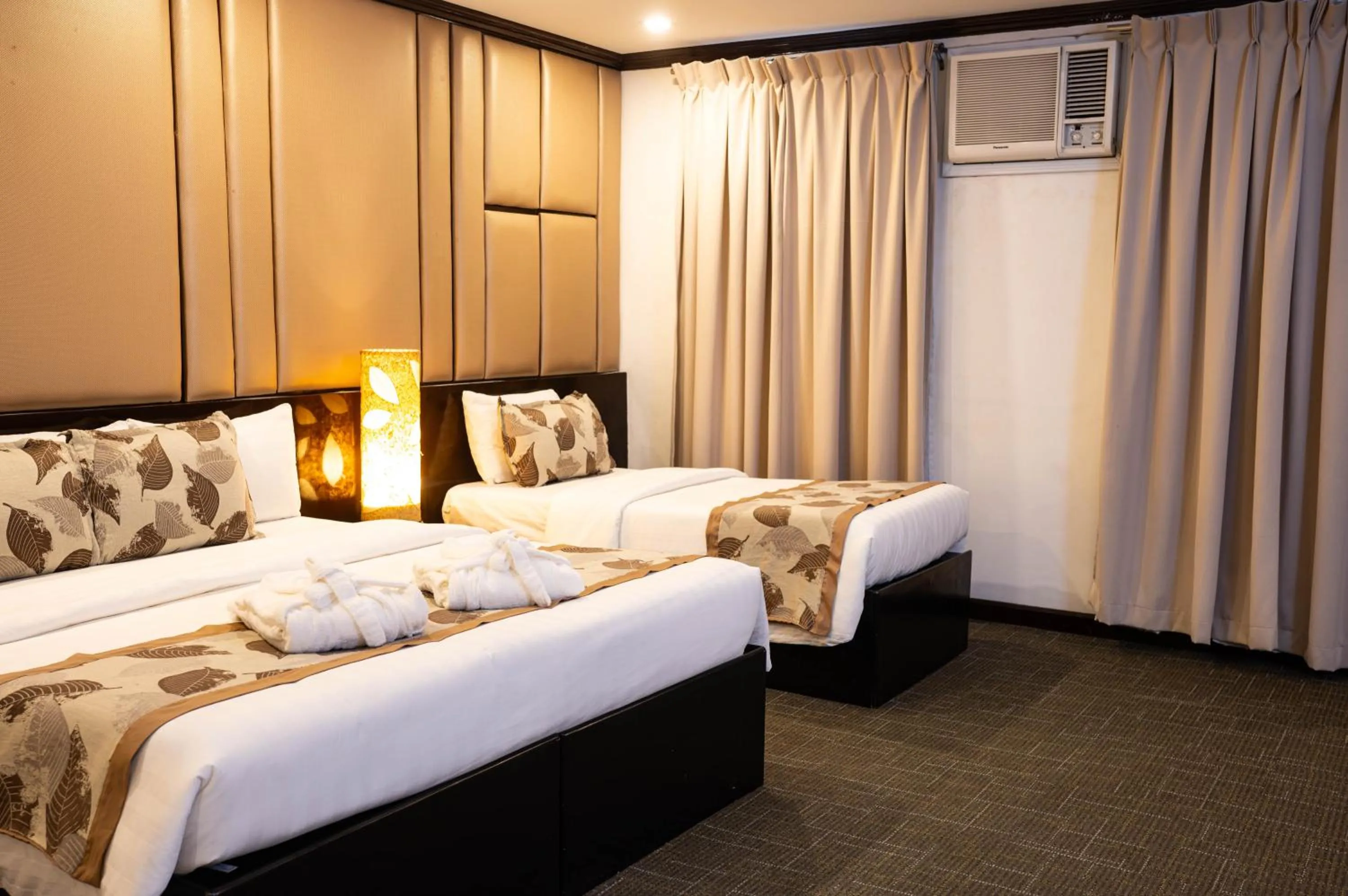 Bedroom, Bed in The Apo View Hotel