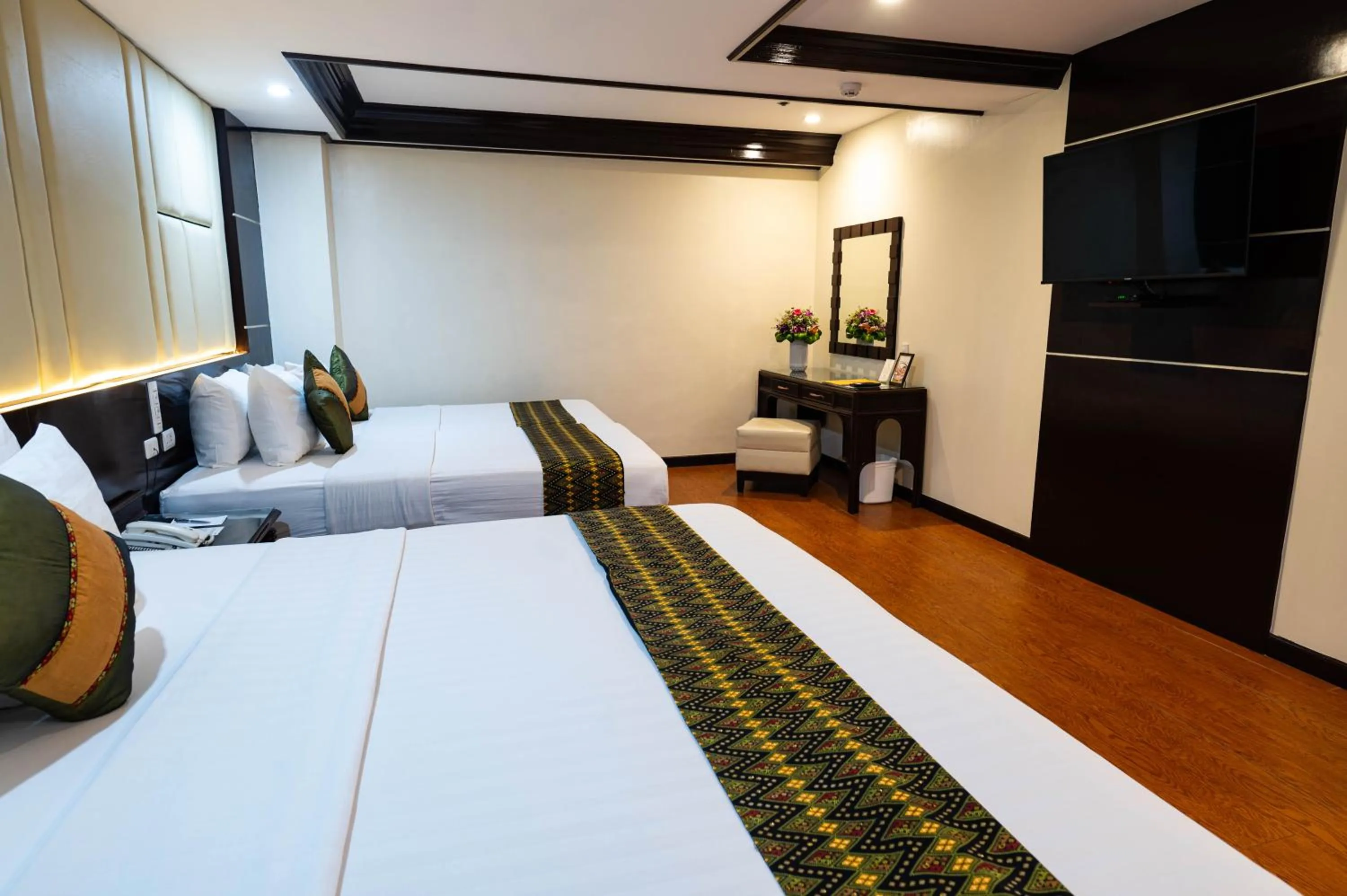 Bedroom, Bed in The Apo View Hotel