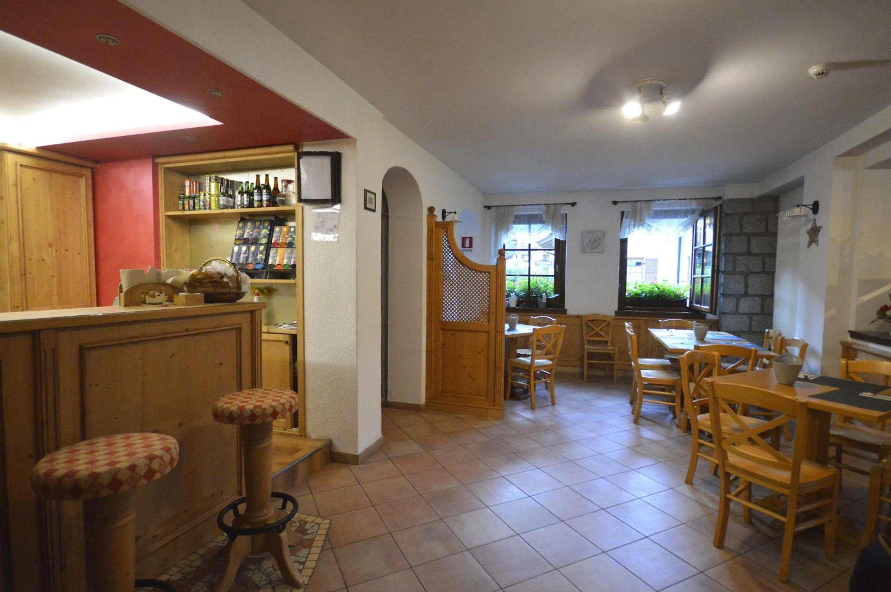 Kitchen or kitchenette in Hotel Villa Fosine