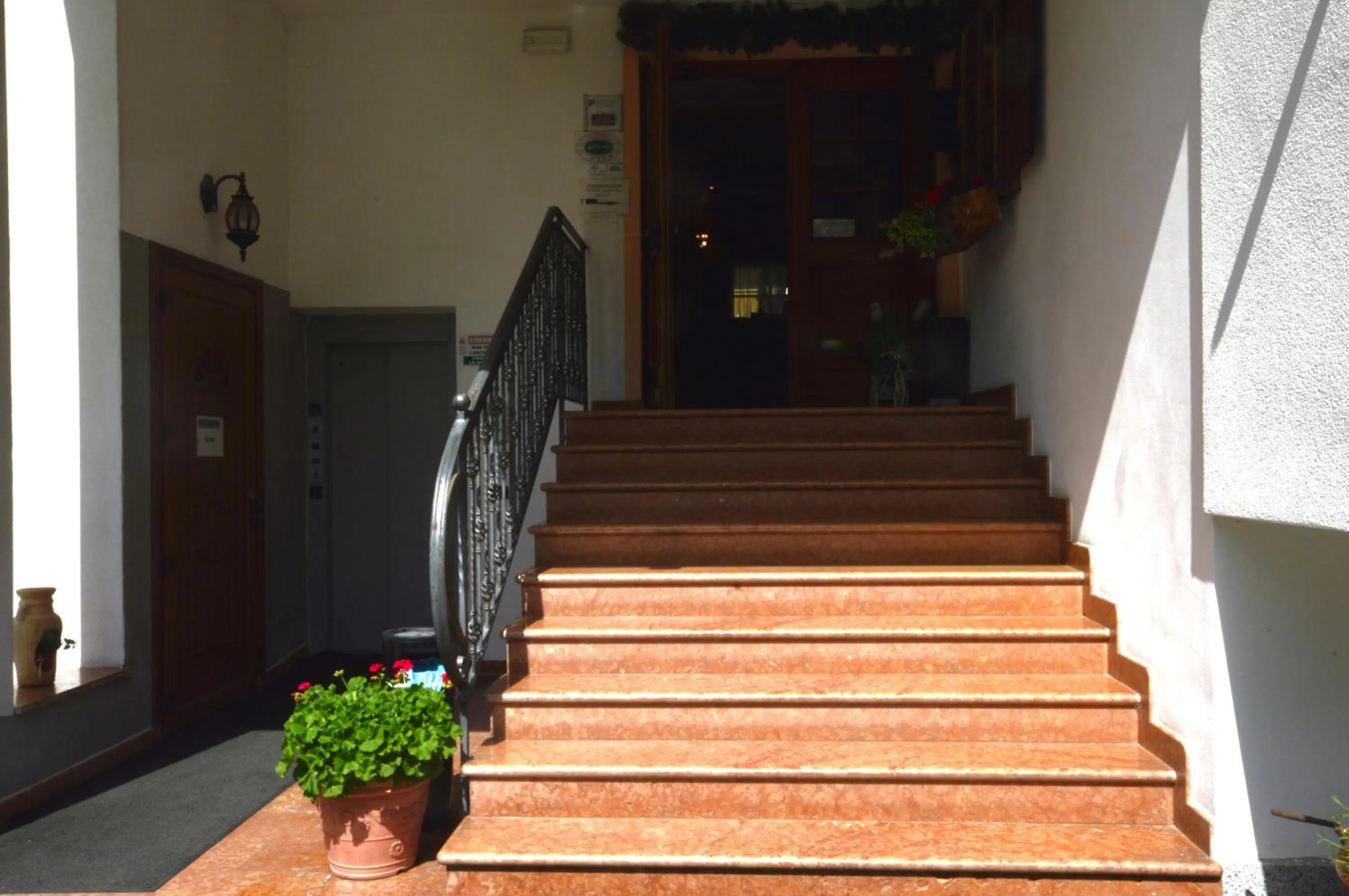 Property building in Hotel Villa Fosine