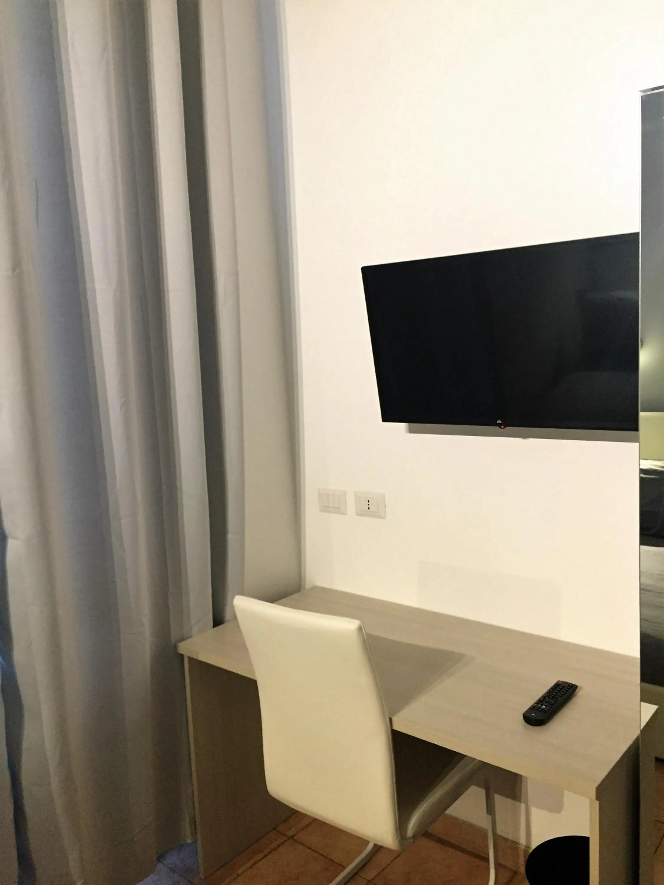 TV and multimedia in Bakirooms