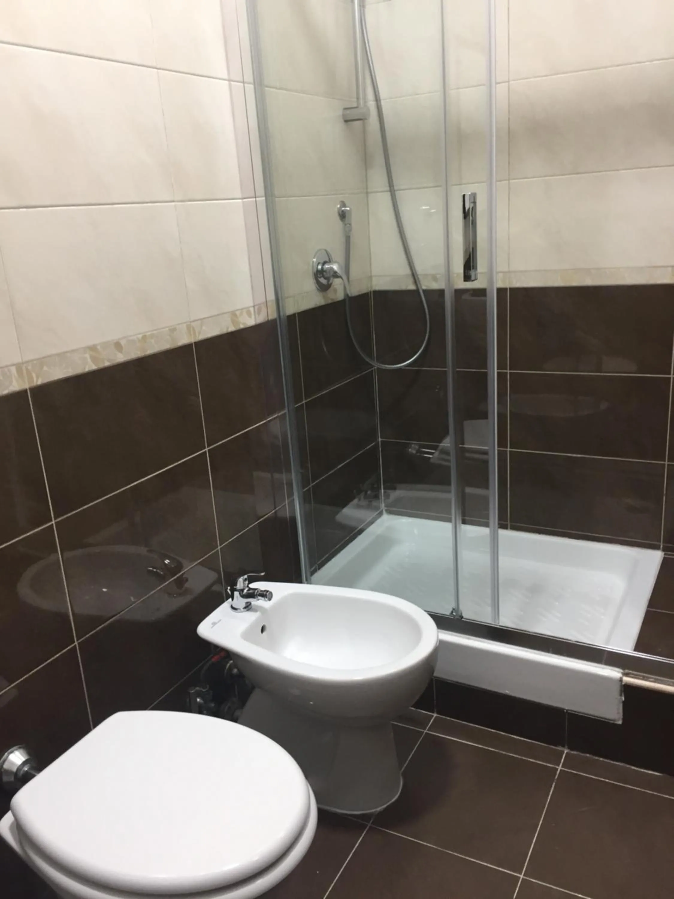 Bathroom in Bakirooms